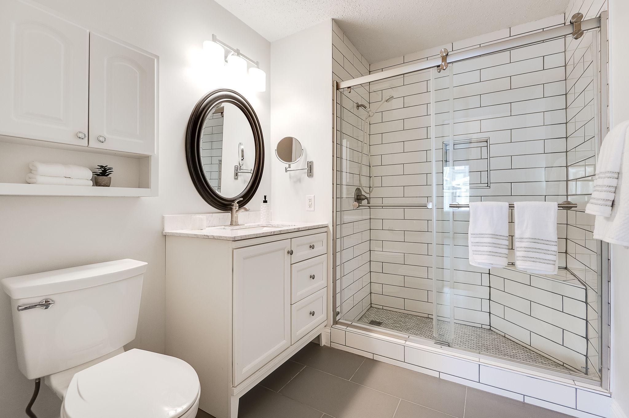 4221 Upton Avenue S Unit: 105