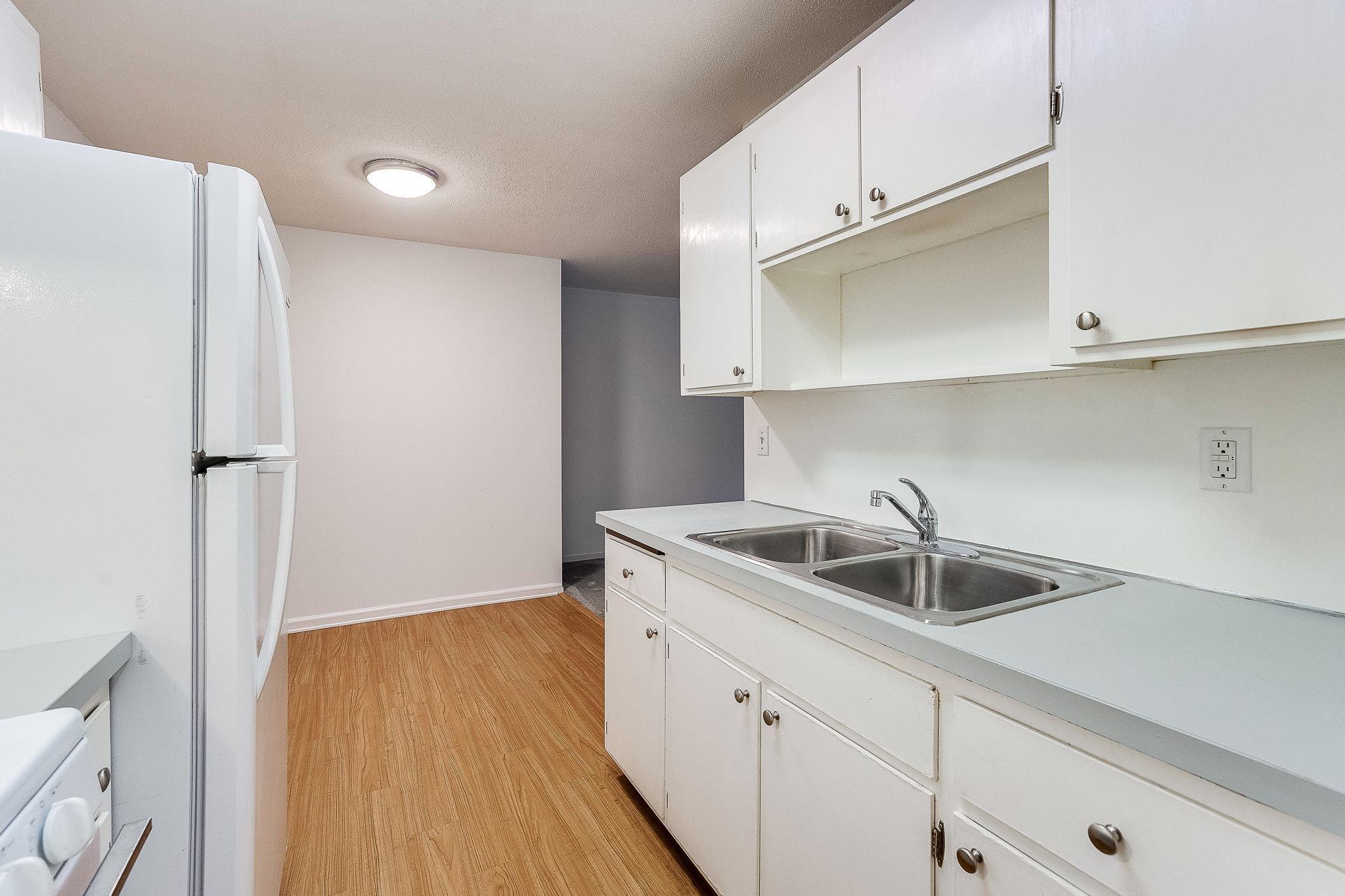 2630 Pleasant Avenue Unit: 103