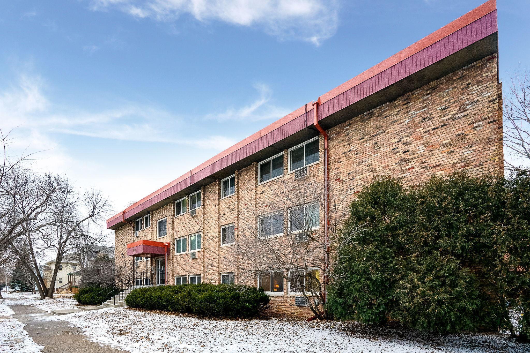 2630 Pleasant Avenue Unit: 103