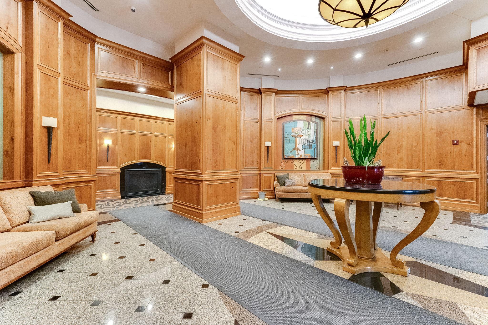 500 E Grant Street Unit: 304