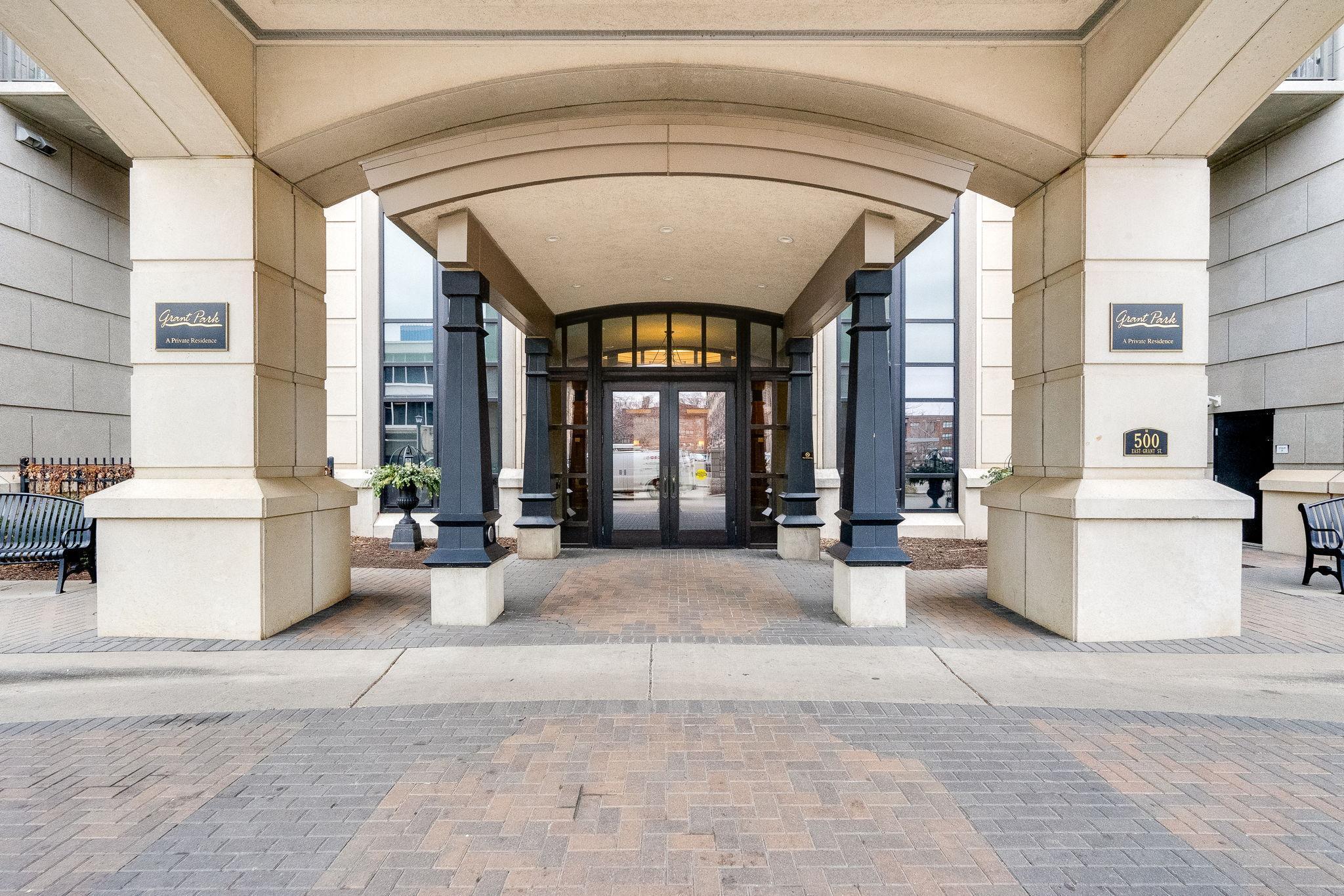 500 E Grant Street Unit: 304