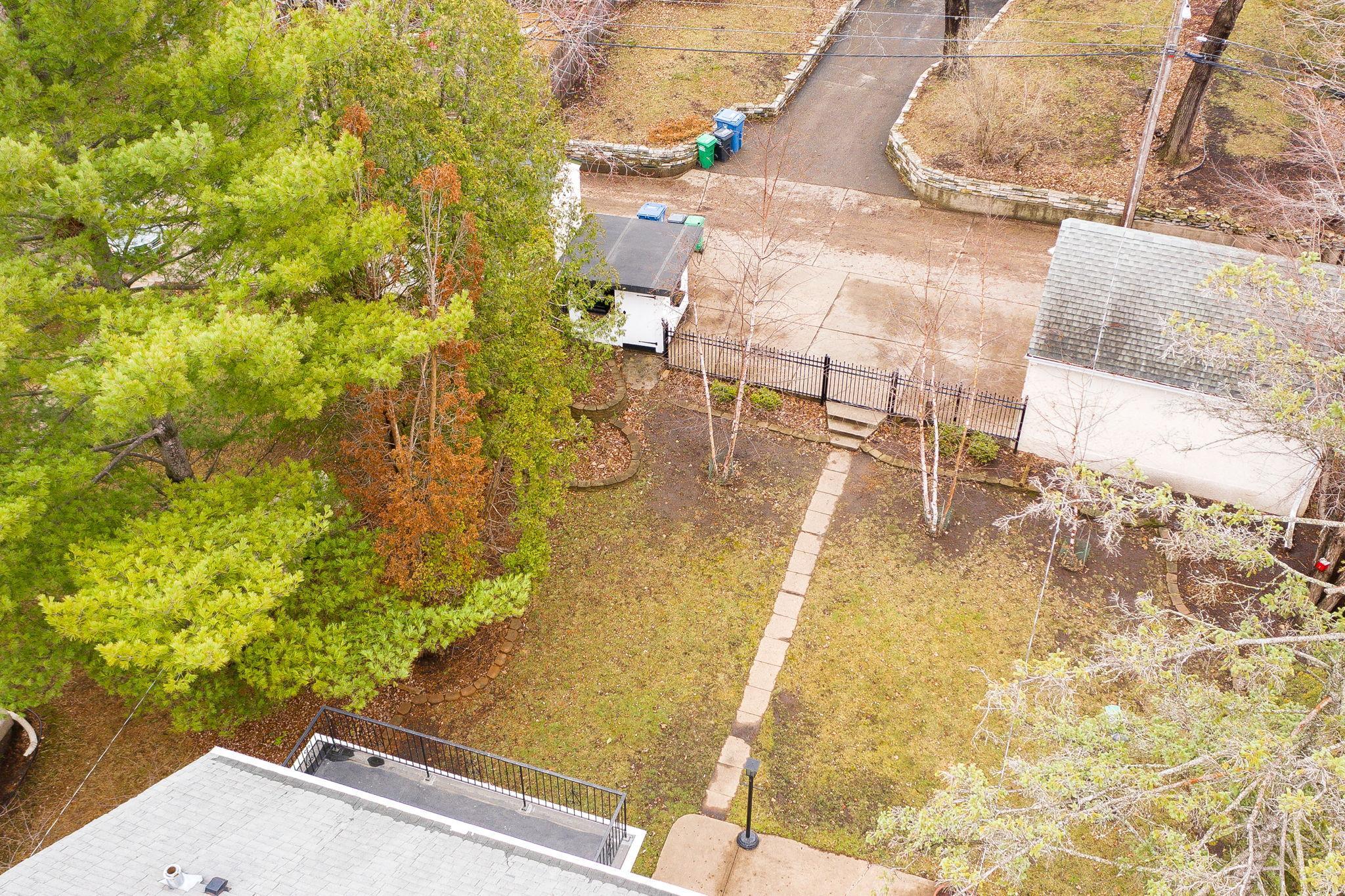 433 Tarrymore Avenue