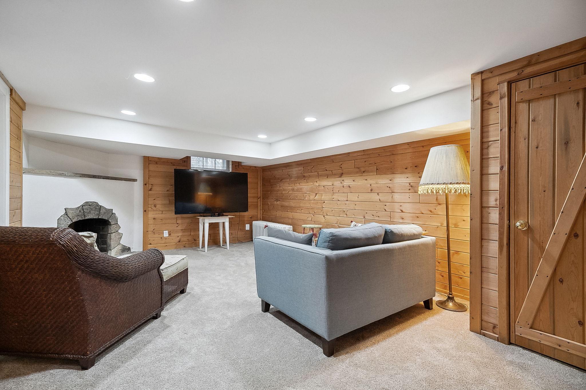 433 Tarrymore Avenue