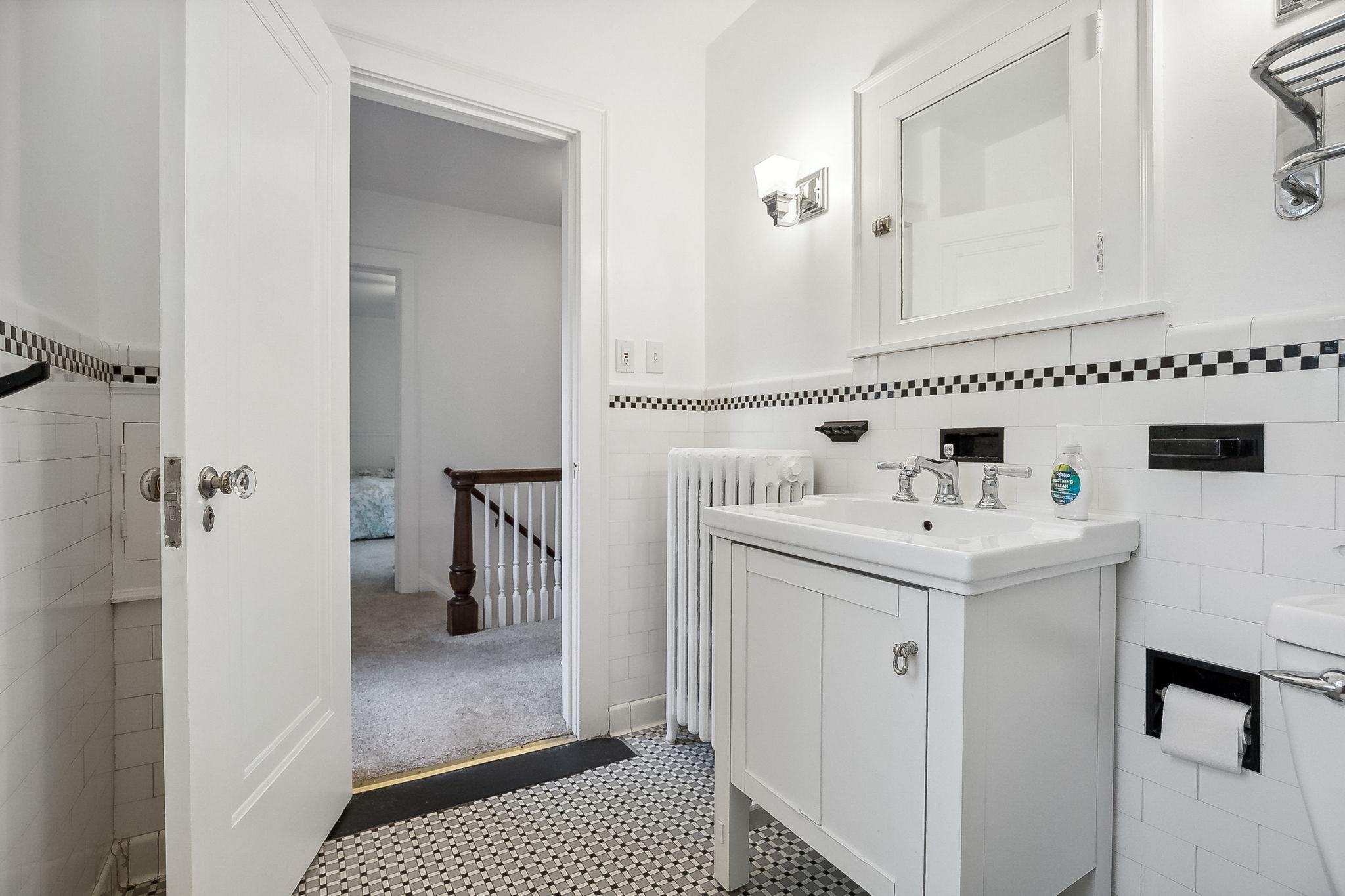 433 Tarrymore Avenue