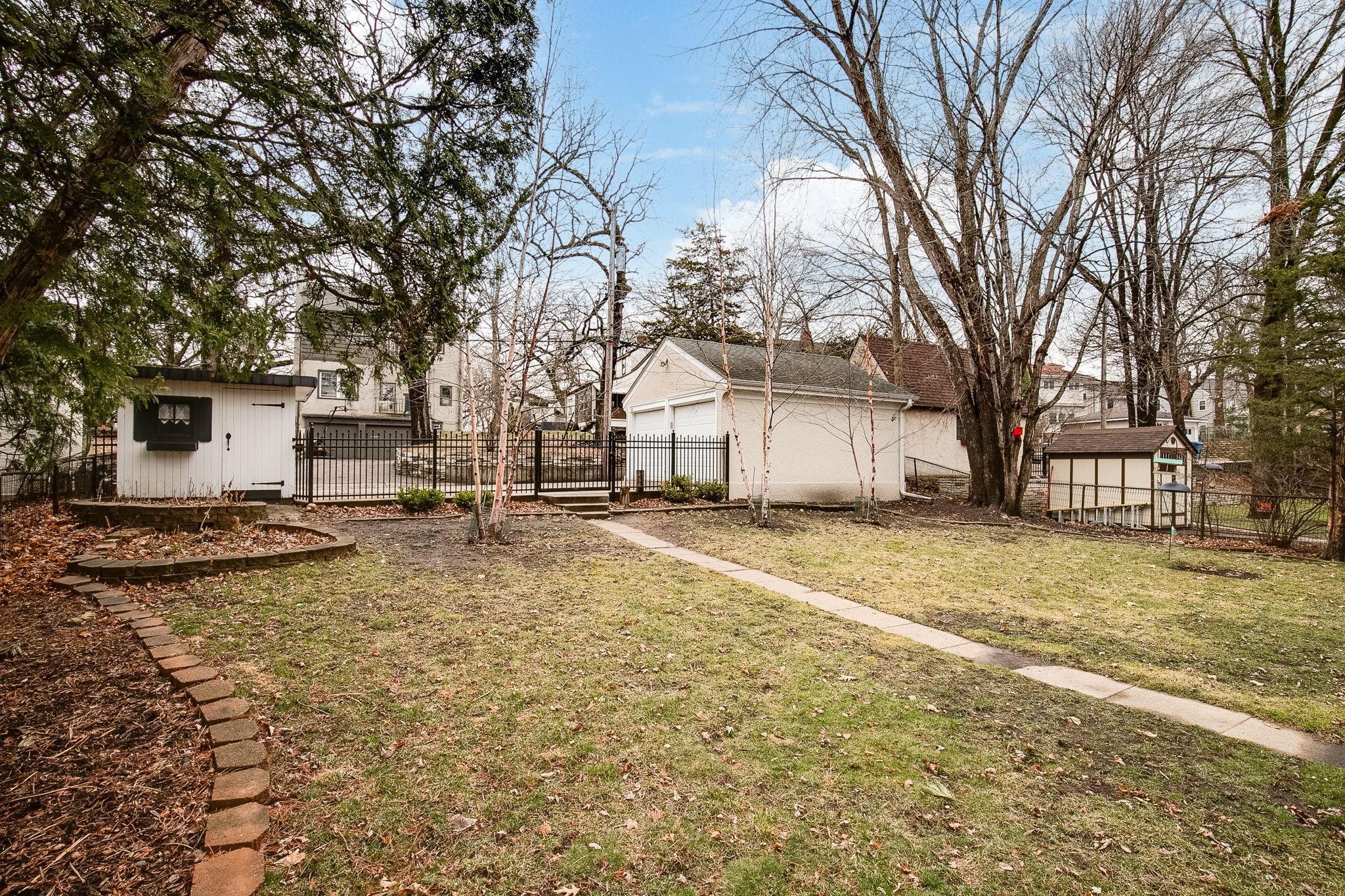 433 Tarrymore Avenue