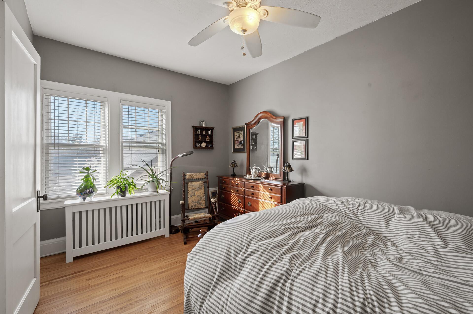 4325 Bryant Avenue S Unit: D204