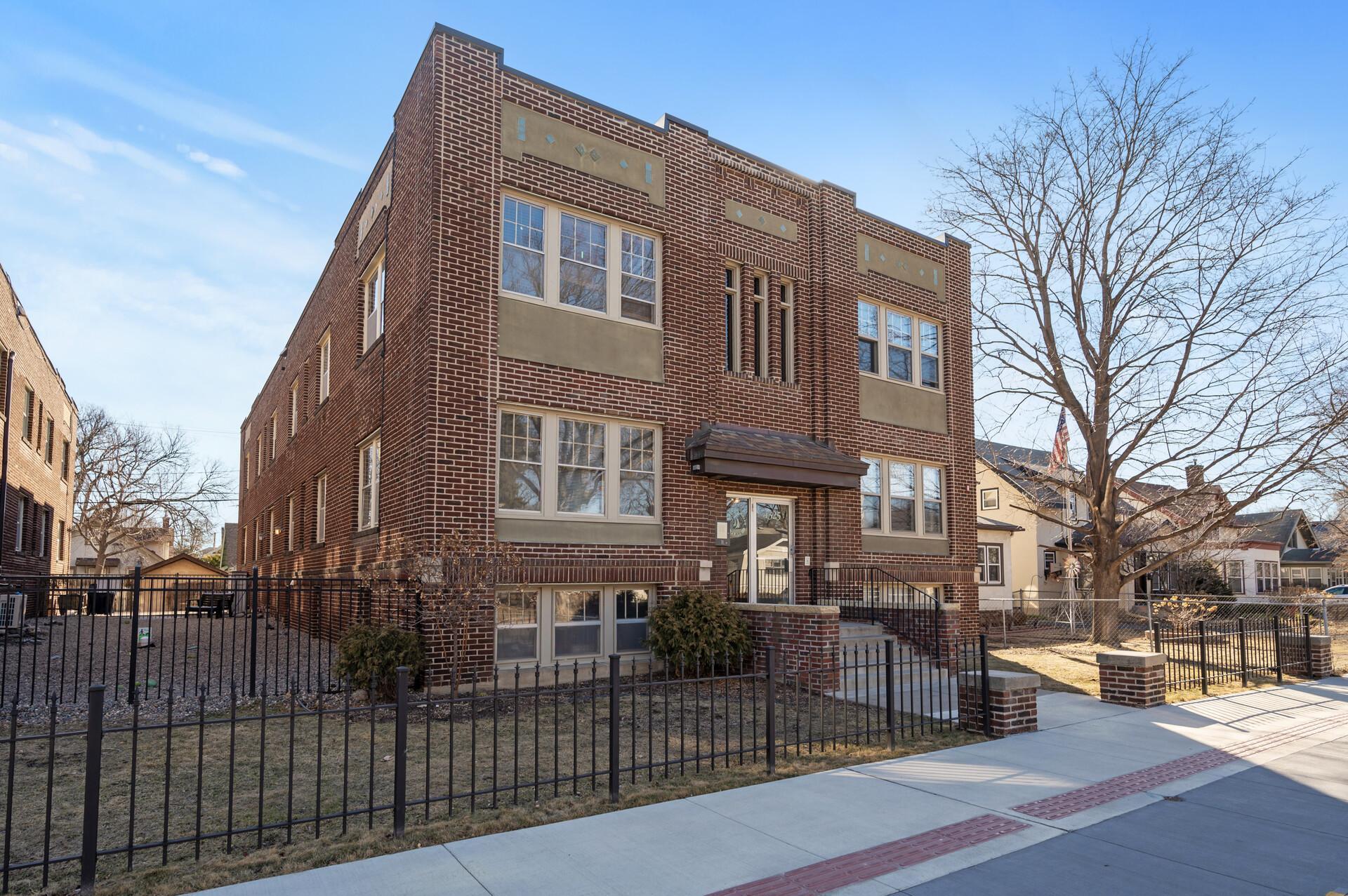 4325 Bryant Avenue S Unit: D204