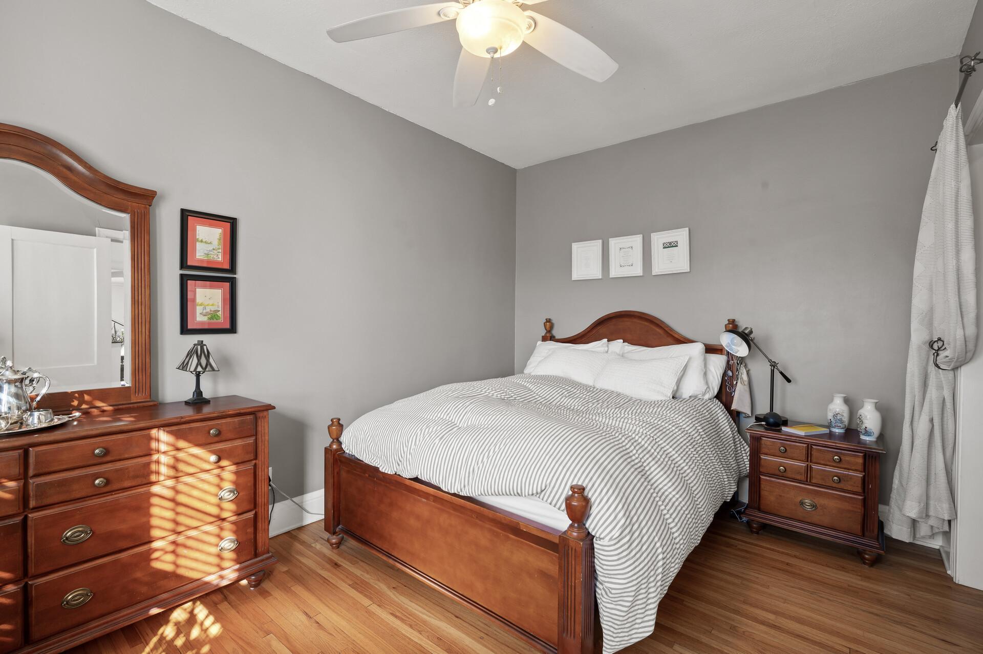 4325 Bryant Avenue S Unit: D204