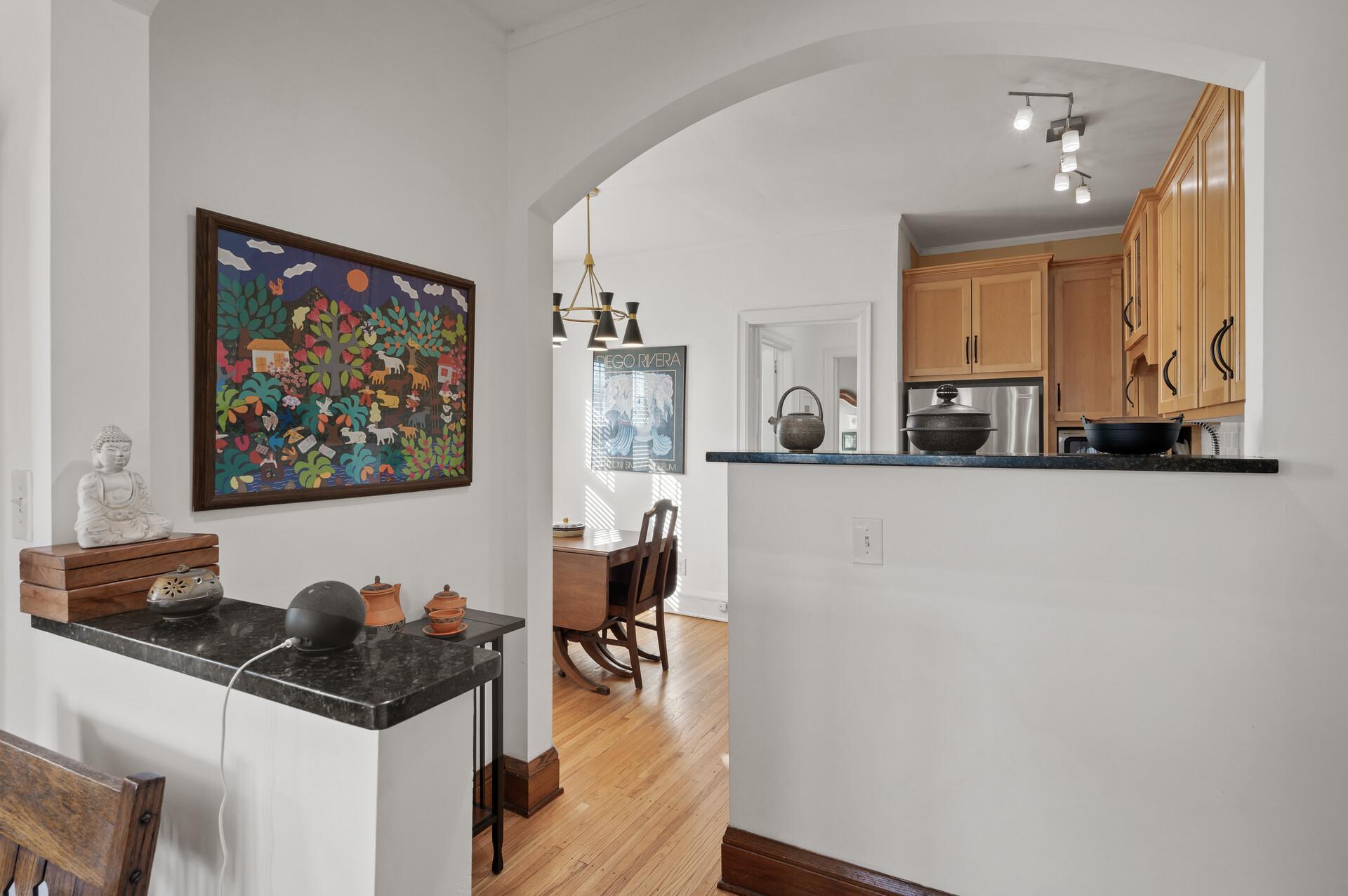 4325 Bryant Avenue S Unit: D204