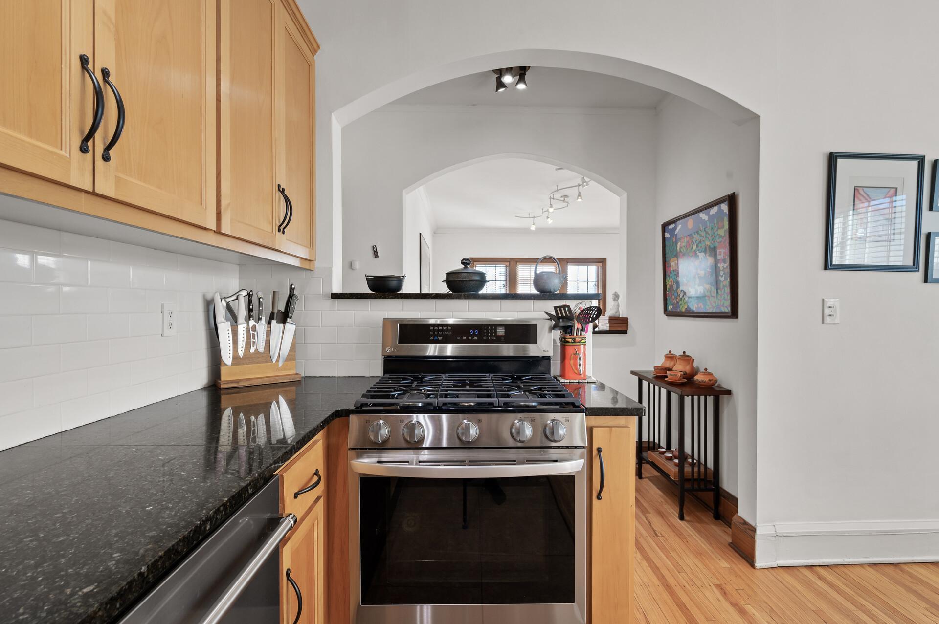 4325 Bryant Avenue S Unit: D204