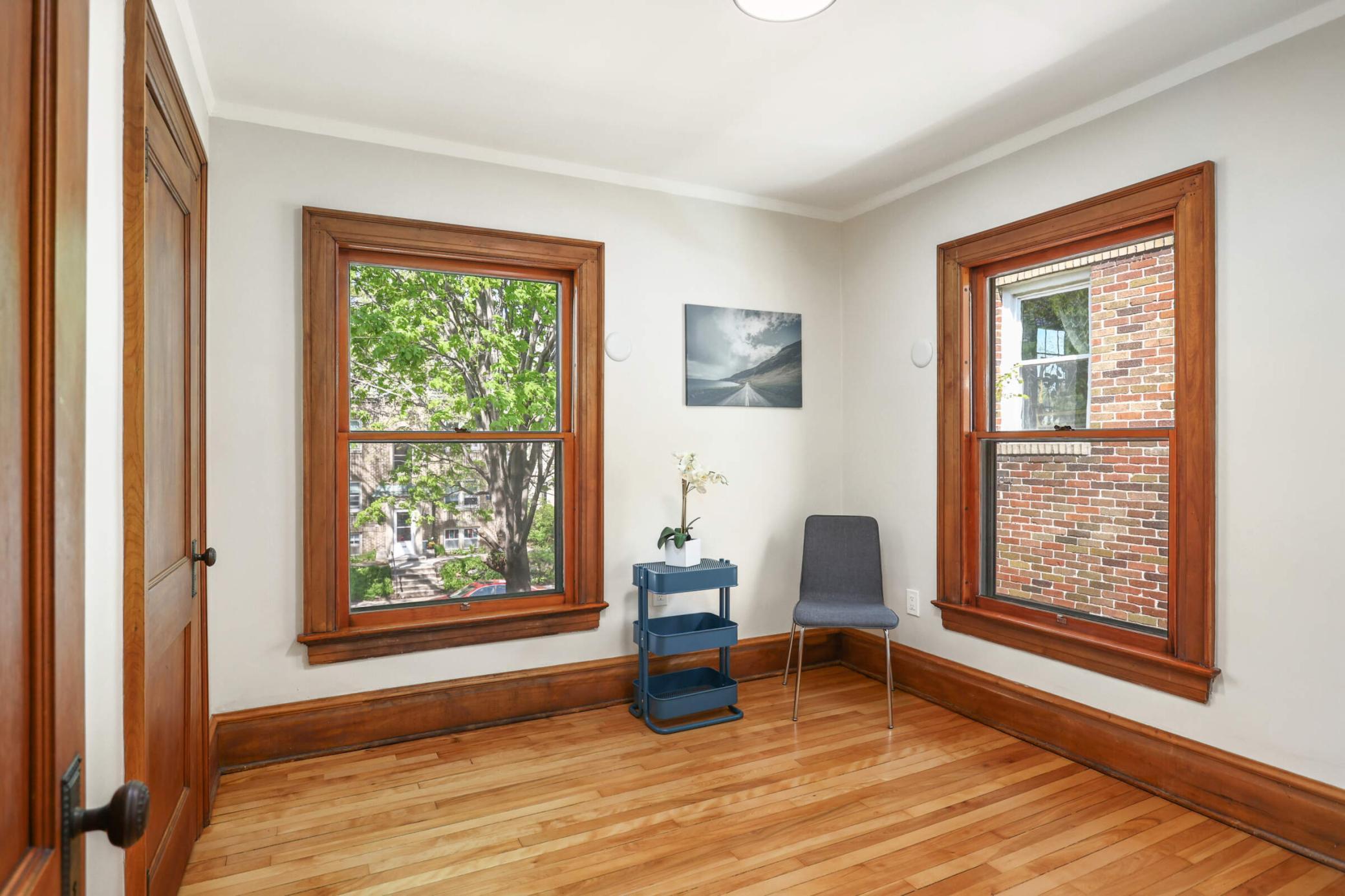 2525 Garfield Avenue