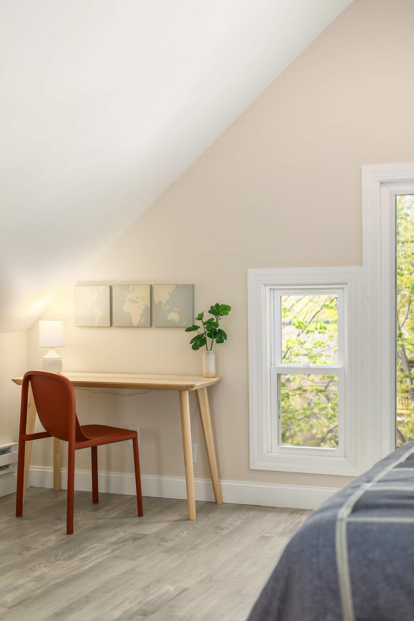 2525 Garfield Avenue