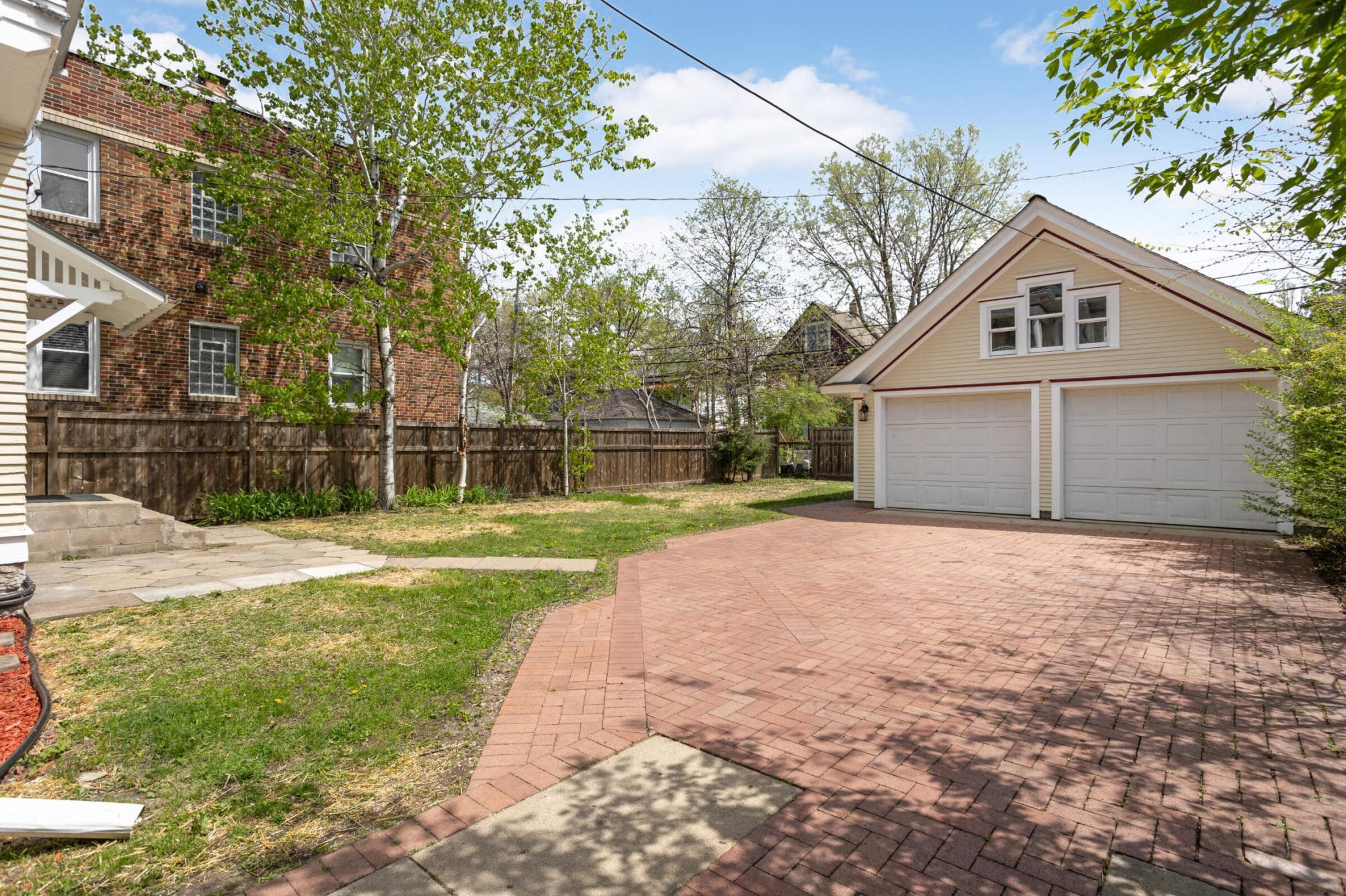 2525 Garfield Avenue