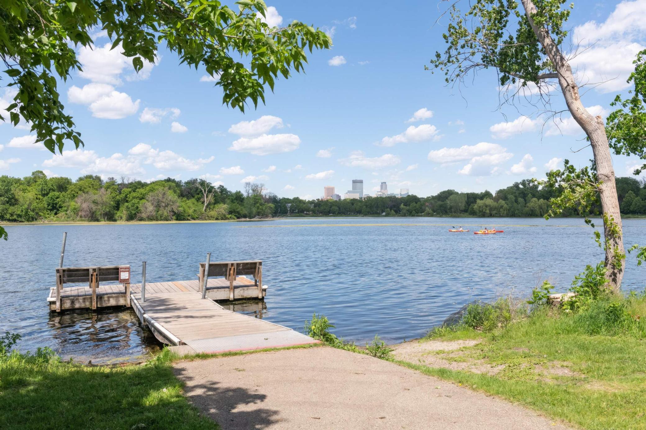 2525 Garfield Avenue