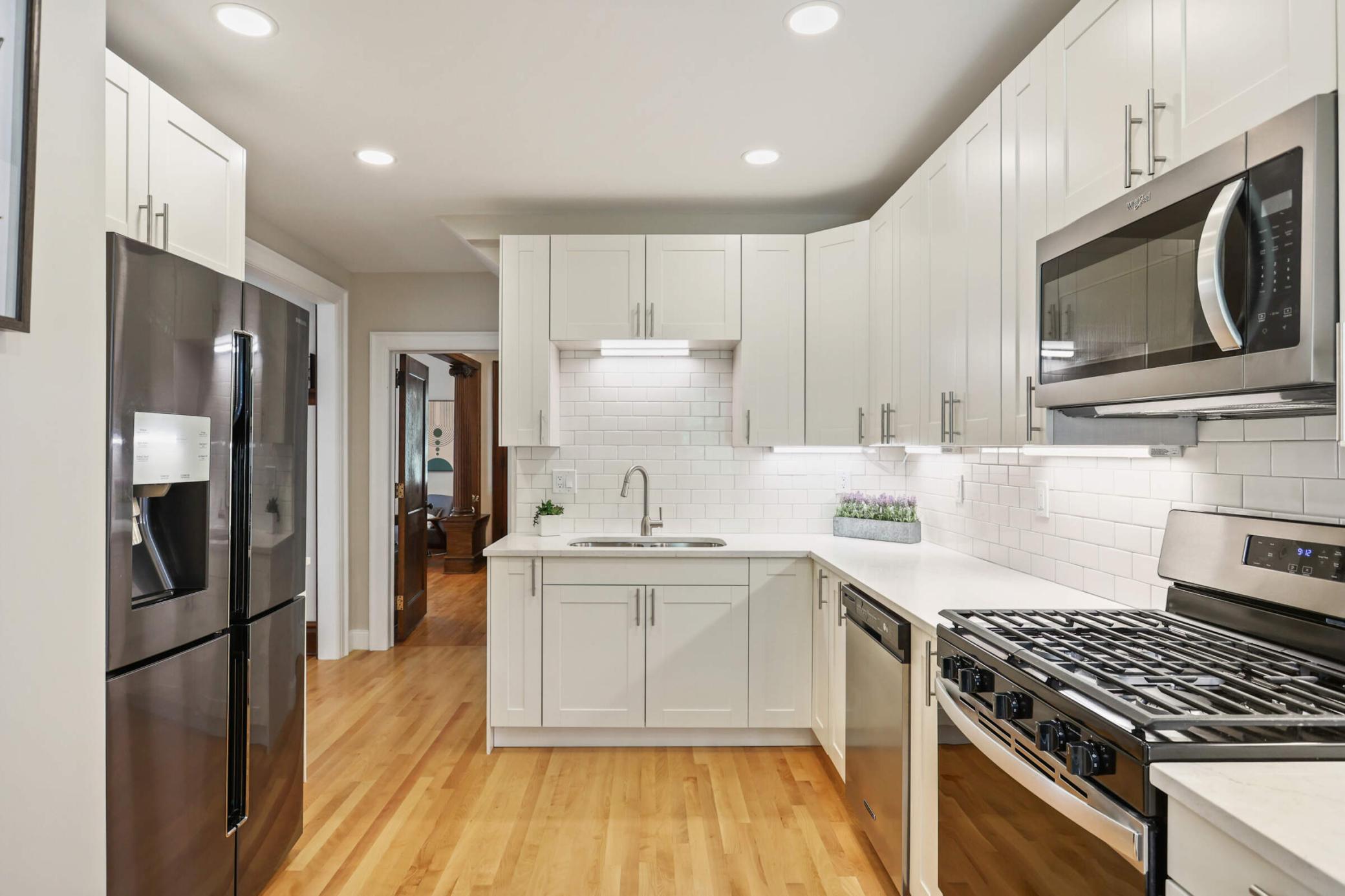 2525 Garfield Avenue