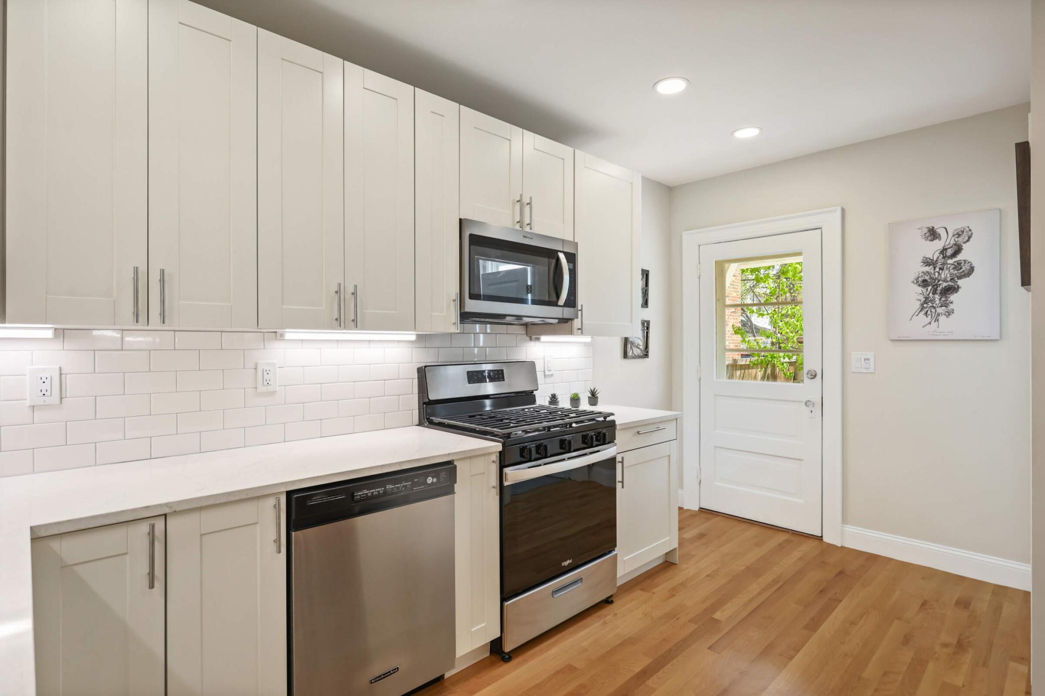 2525 Garfield Avenue