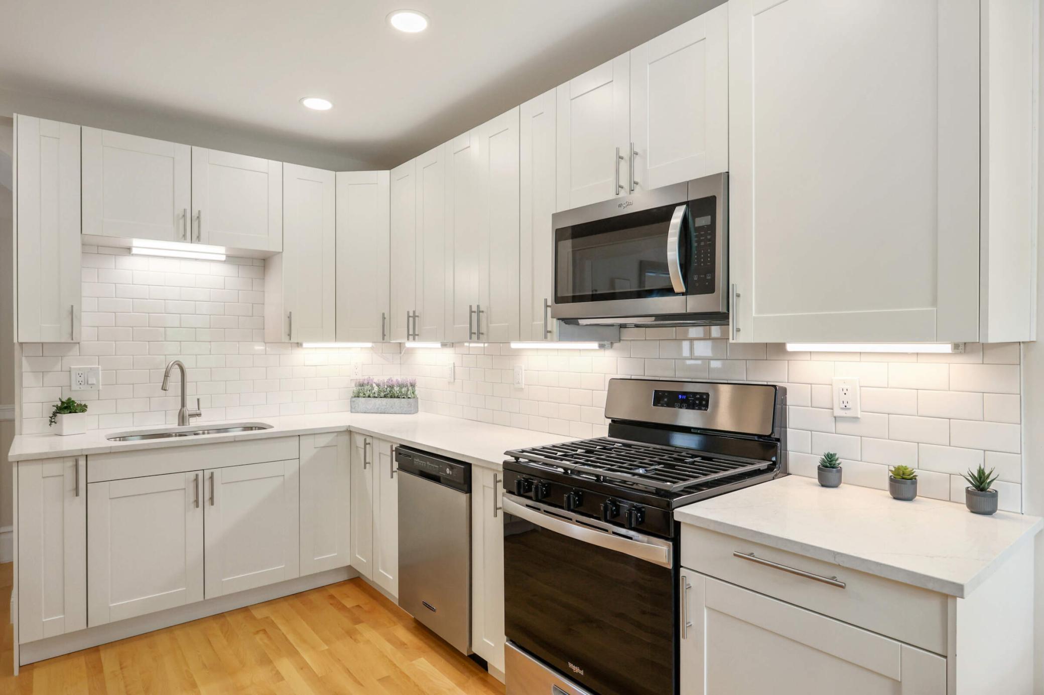 2525 Garfield Avenue