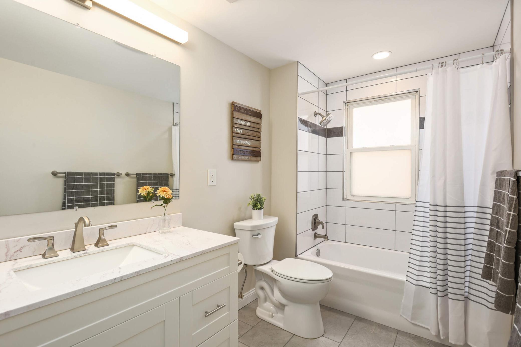 2525 Garfield Avenue