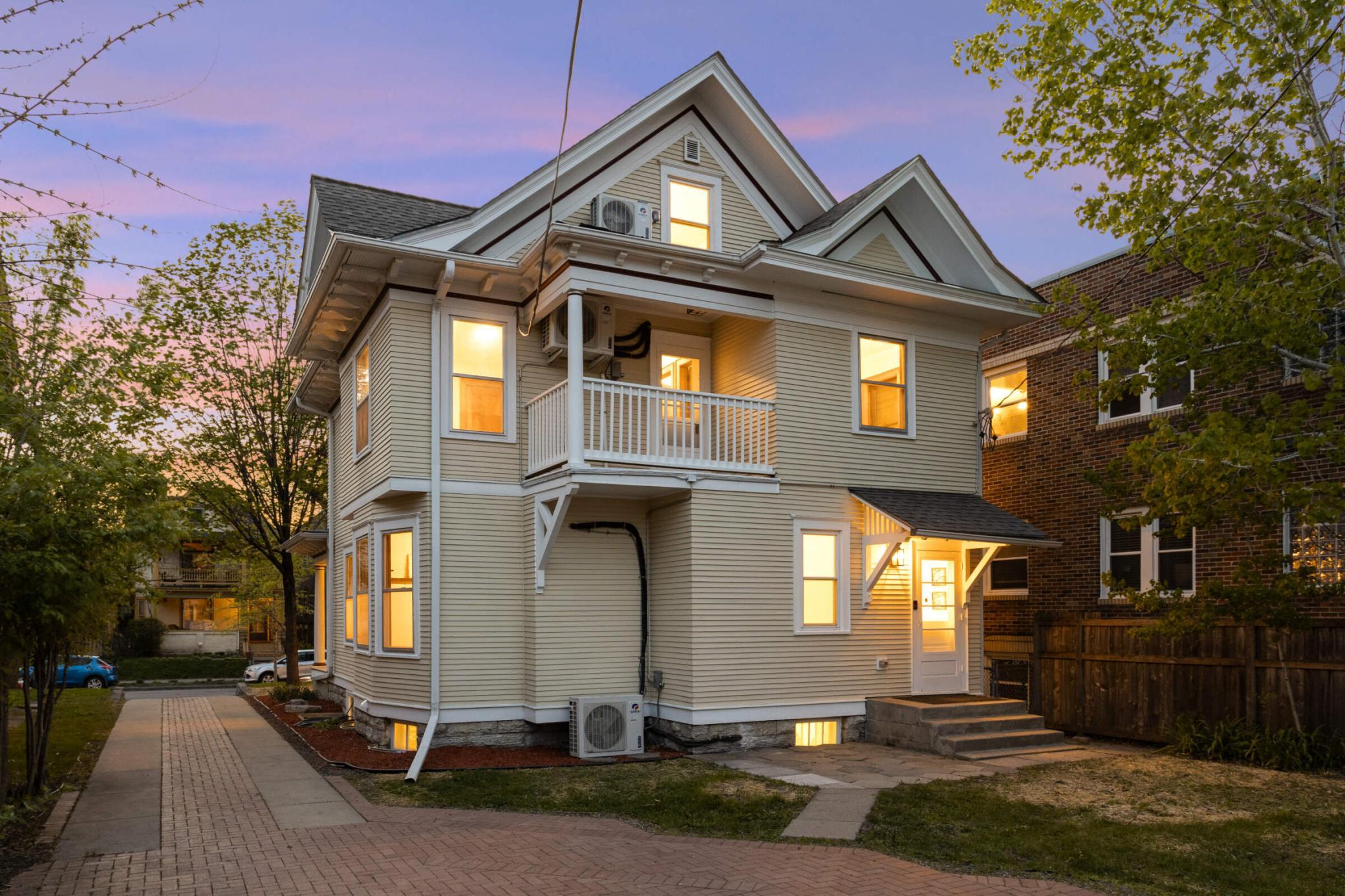 2525 Garfield Avenue