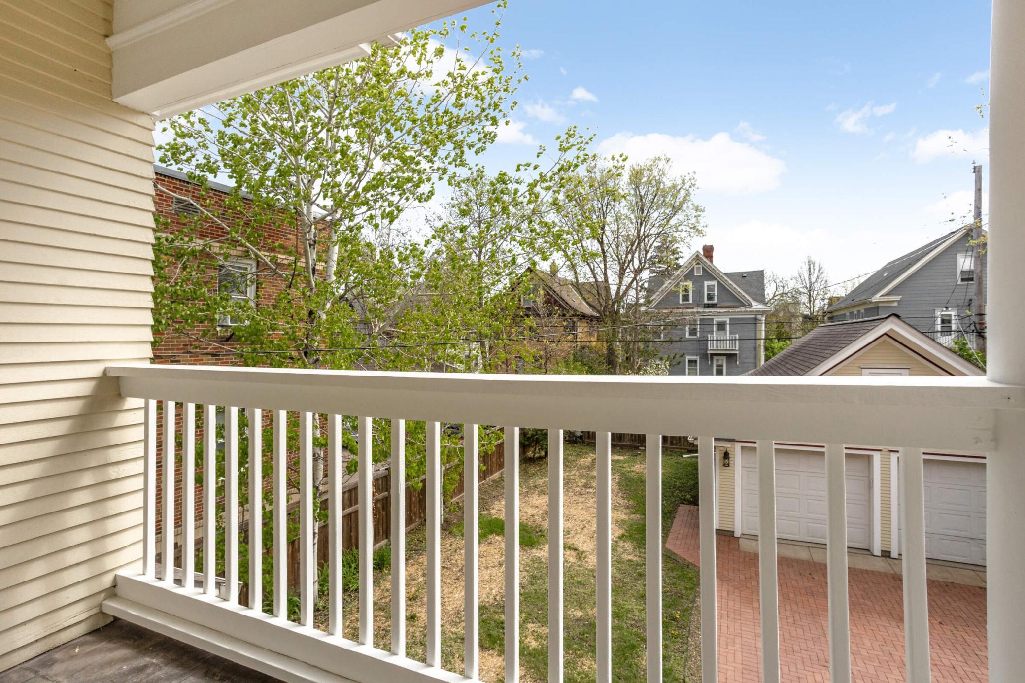 2525 Garfield Avenue