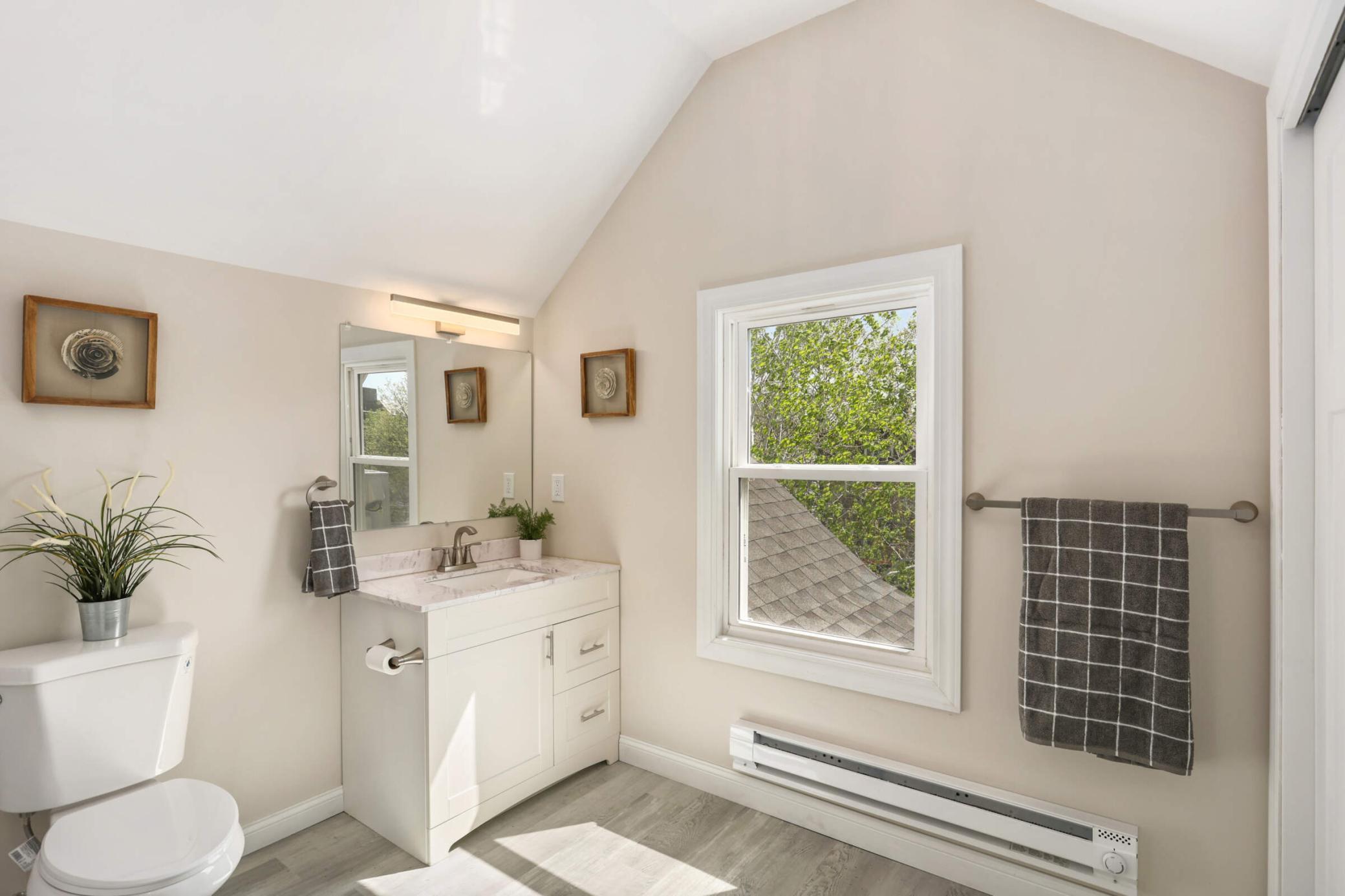 2525 Garfield Avenue