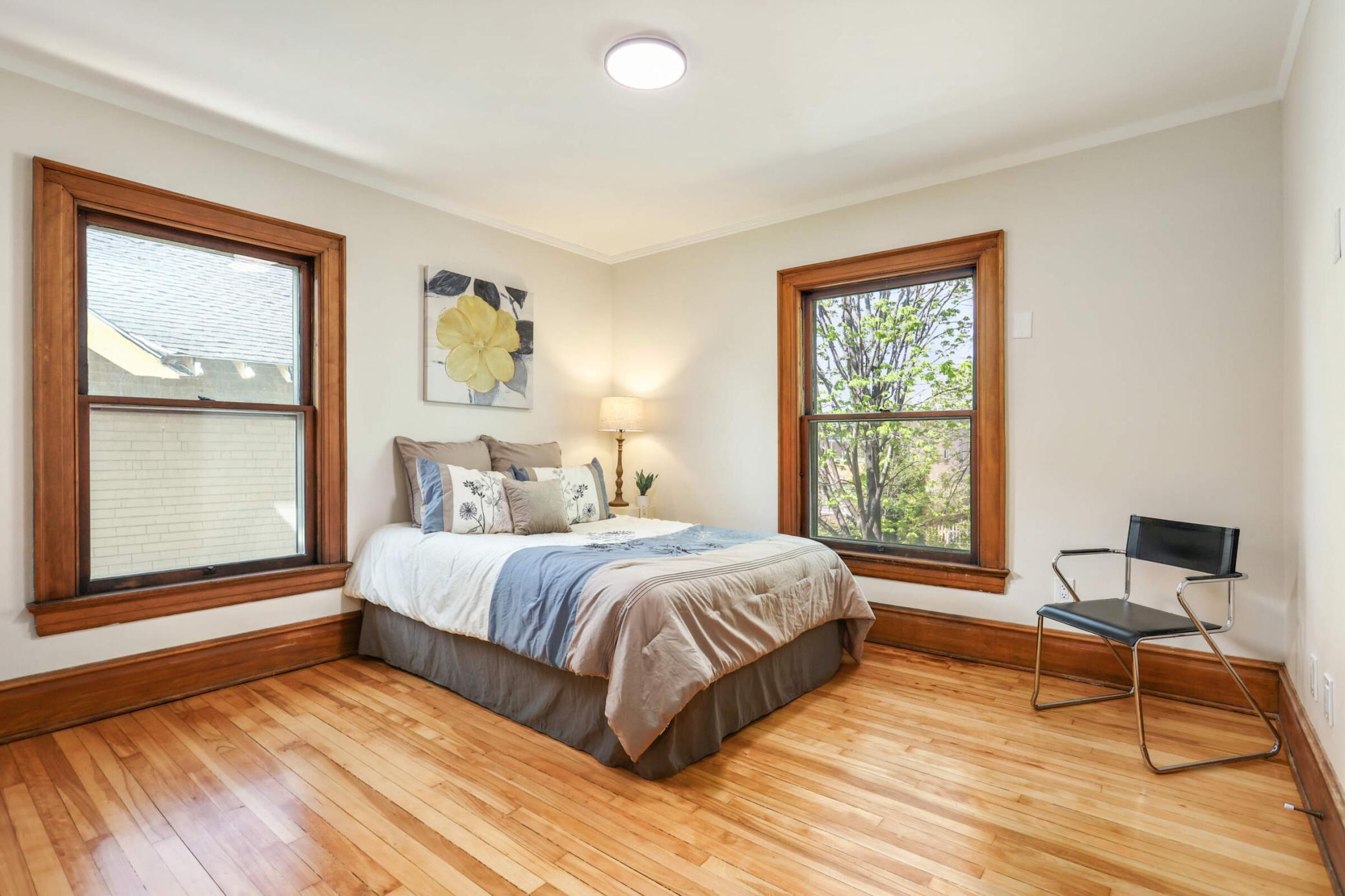 2525 Garfield Avenue