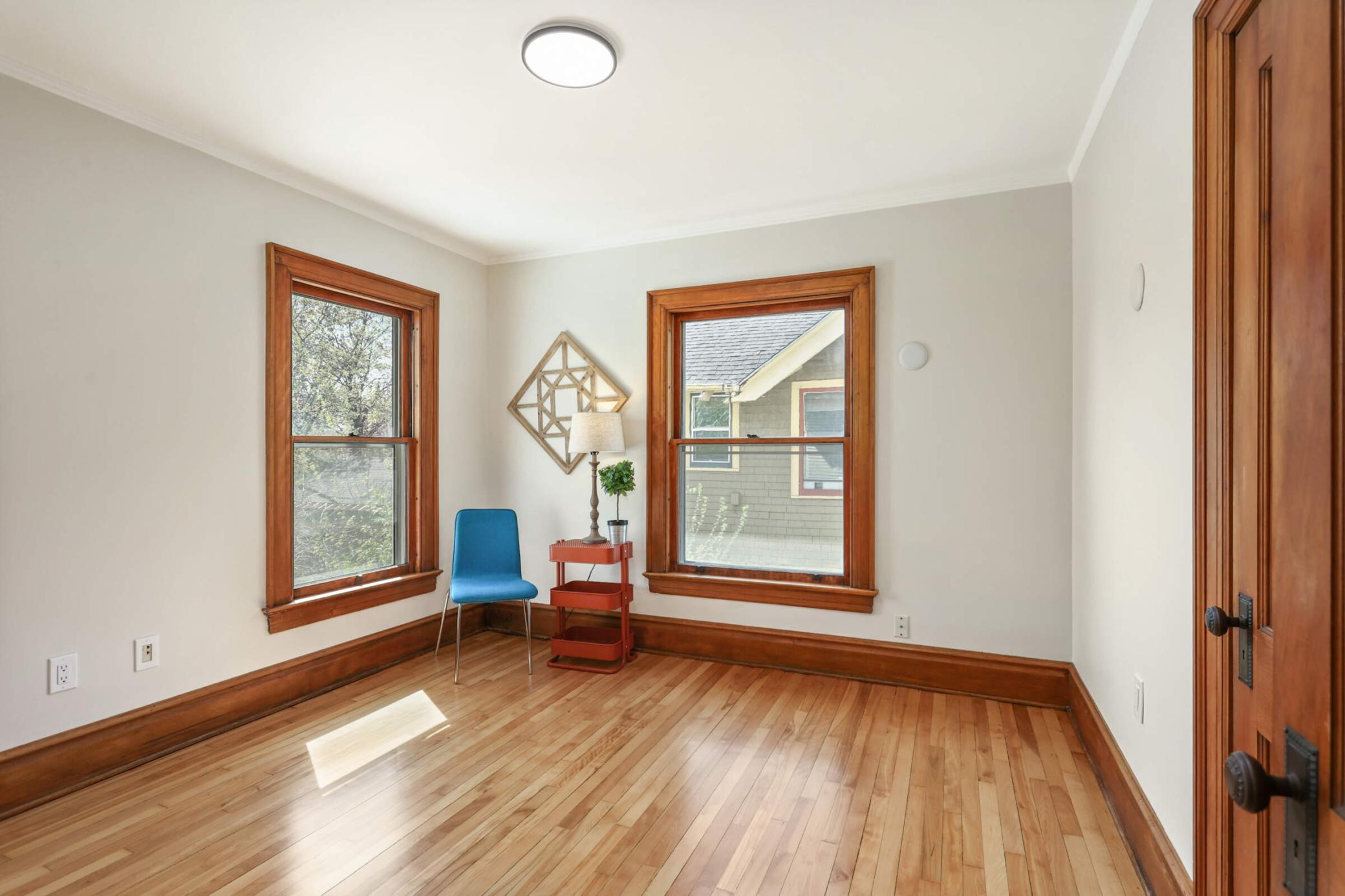 2525 Garfield Avenue