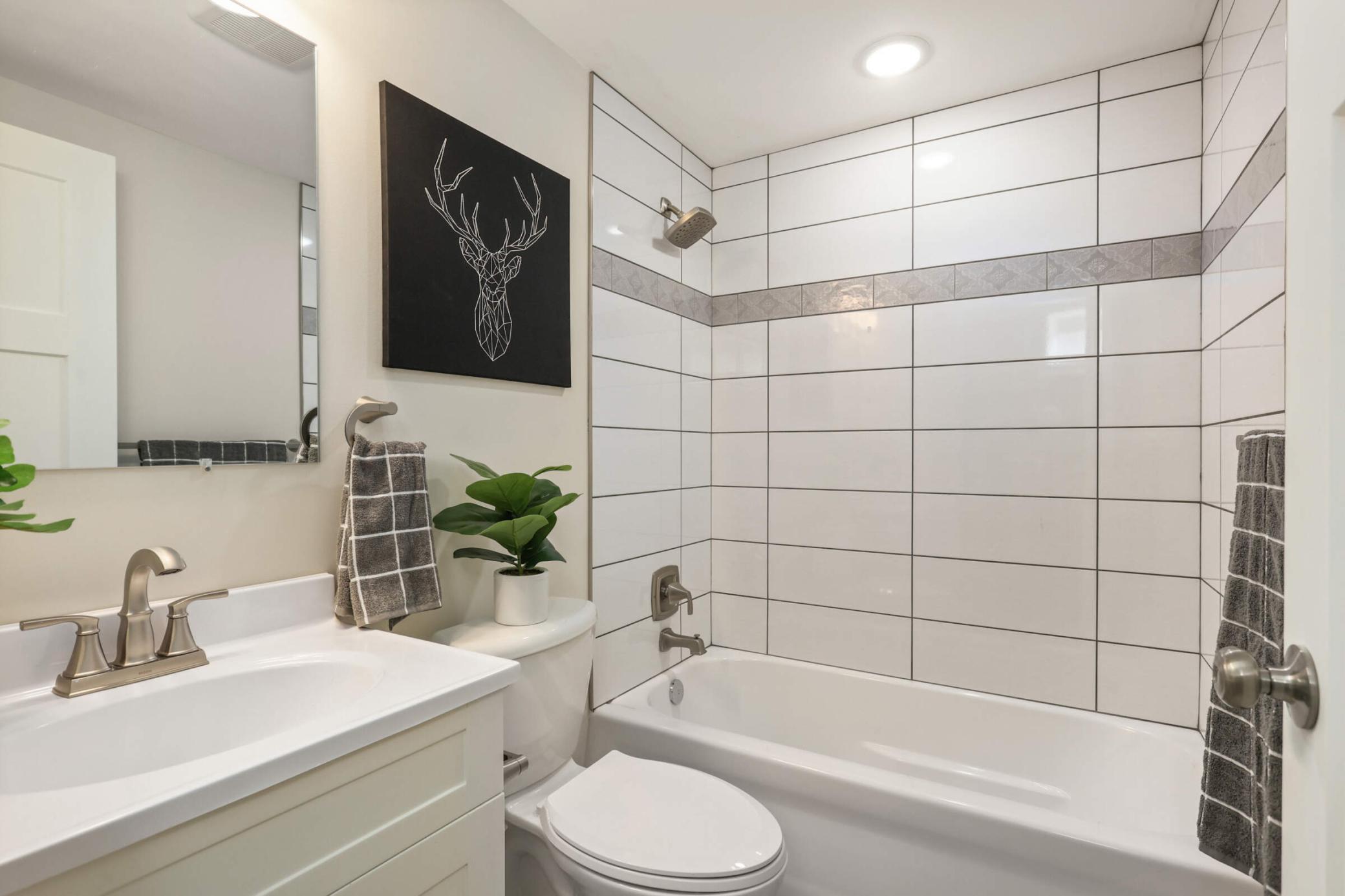 2525 Garfield Avenue