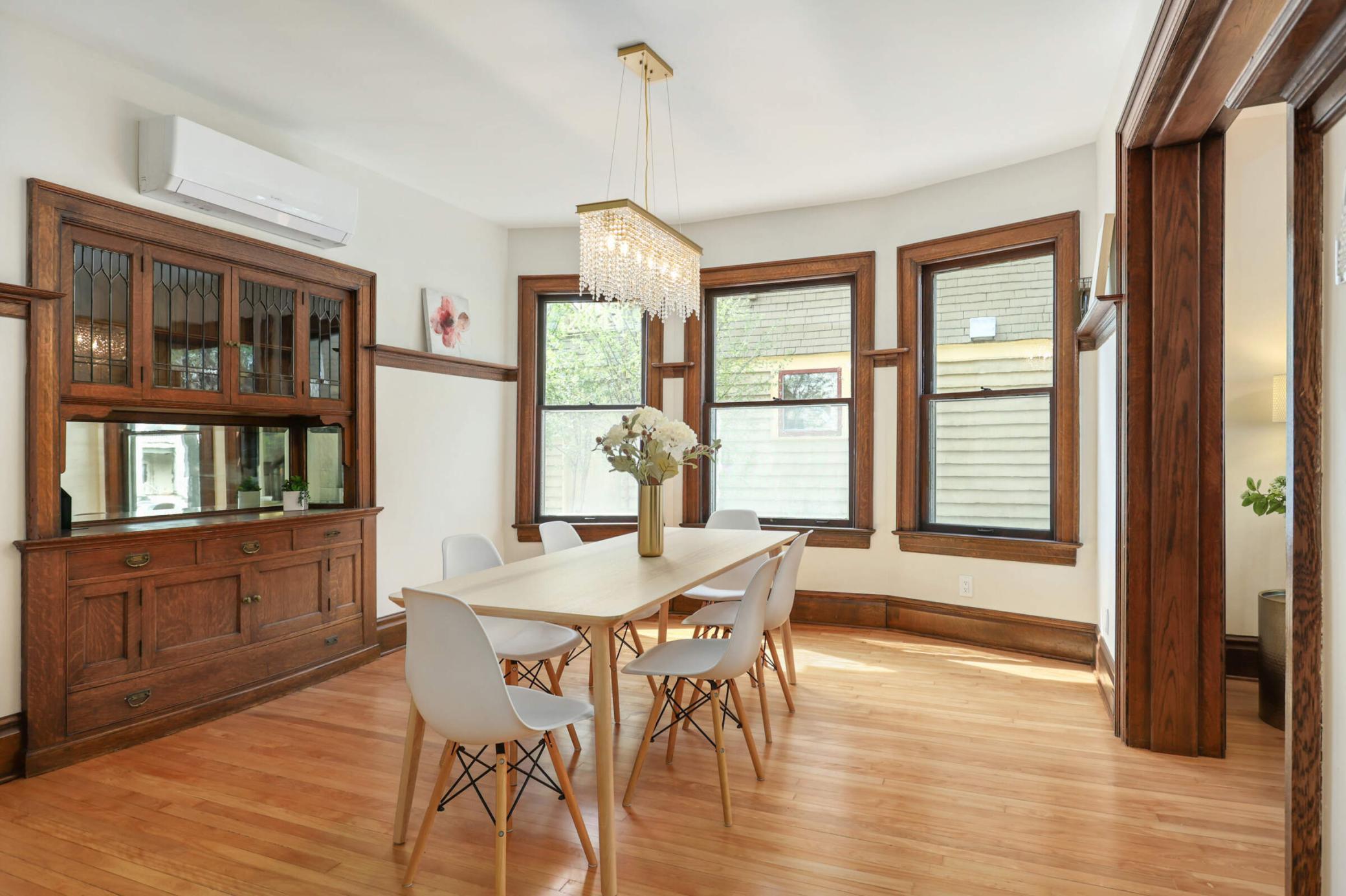 2525 Garfield Avenue