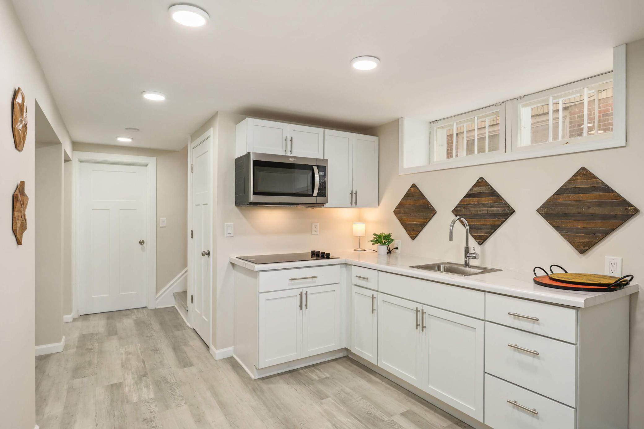 2525 Garfield Avenue