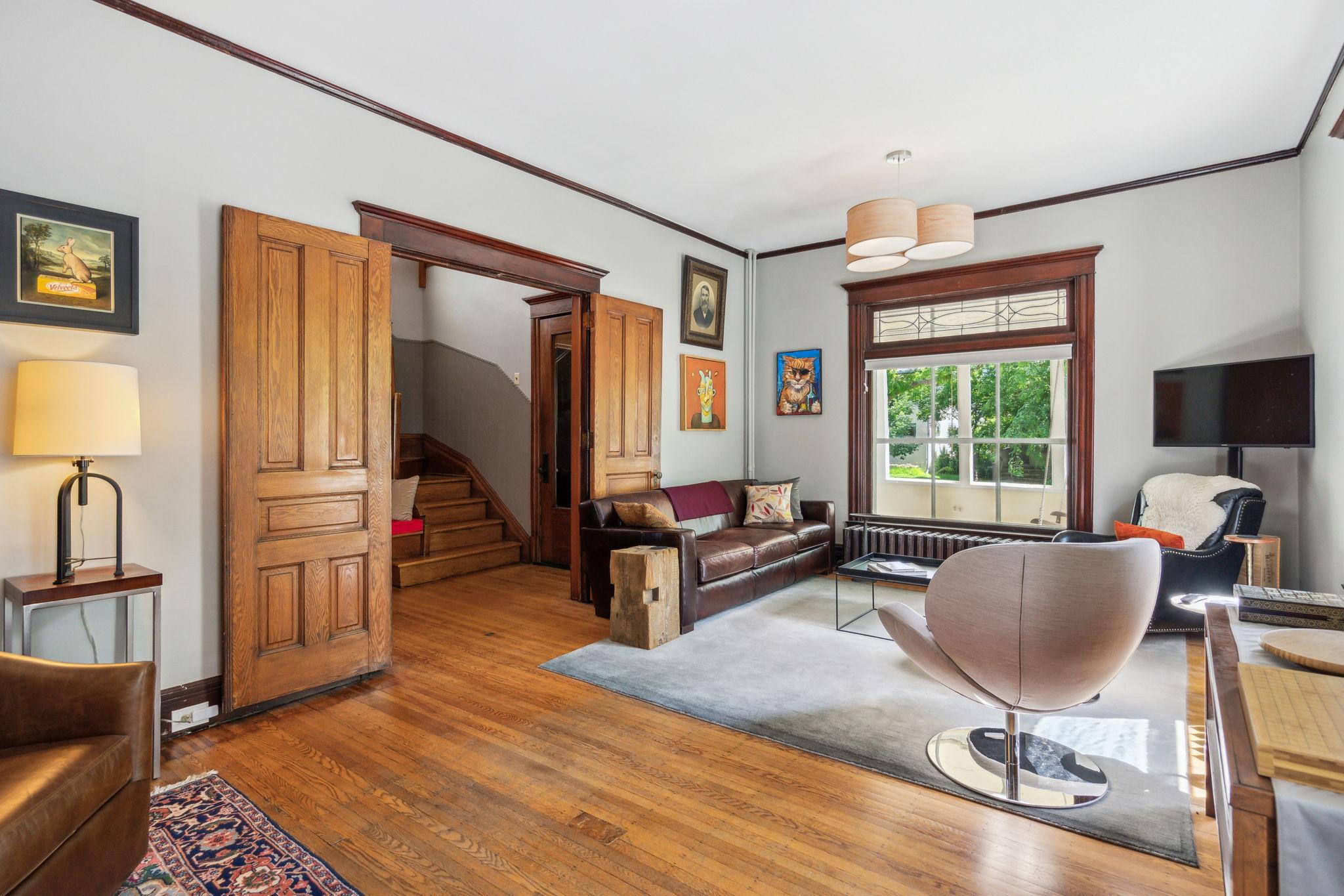 2752 Bryant Avenue S