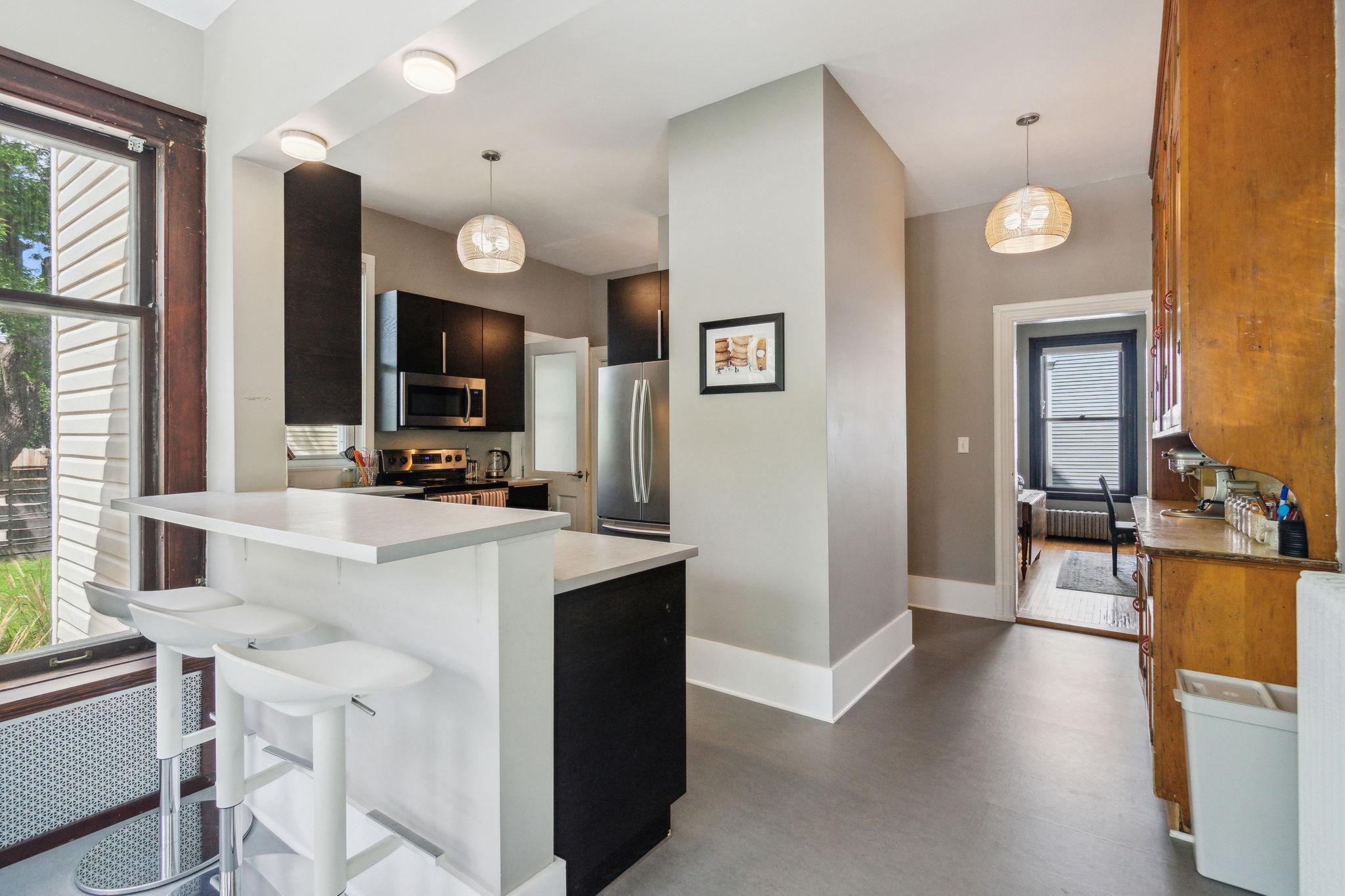 2752 Bryant Avenue S