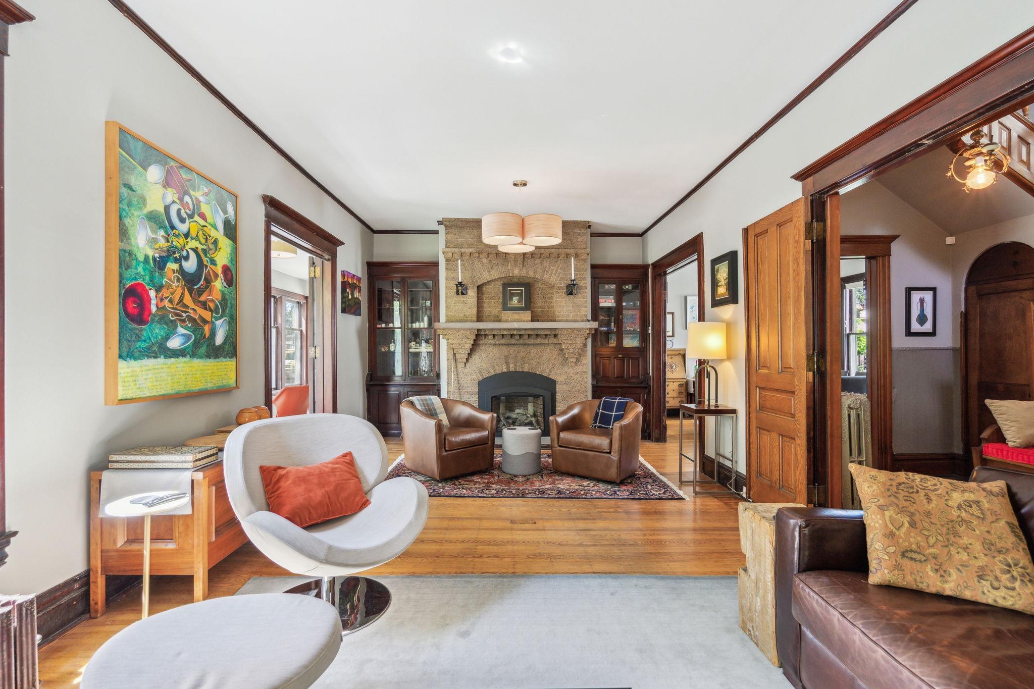 2752 Bryant Avenue S