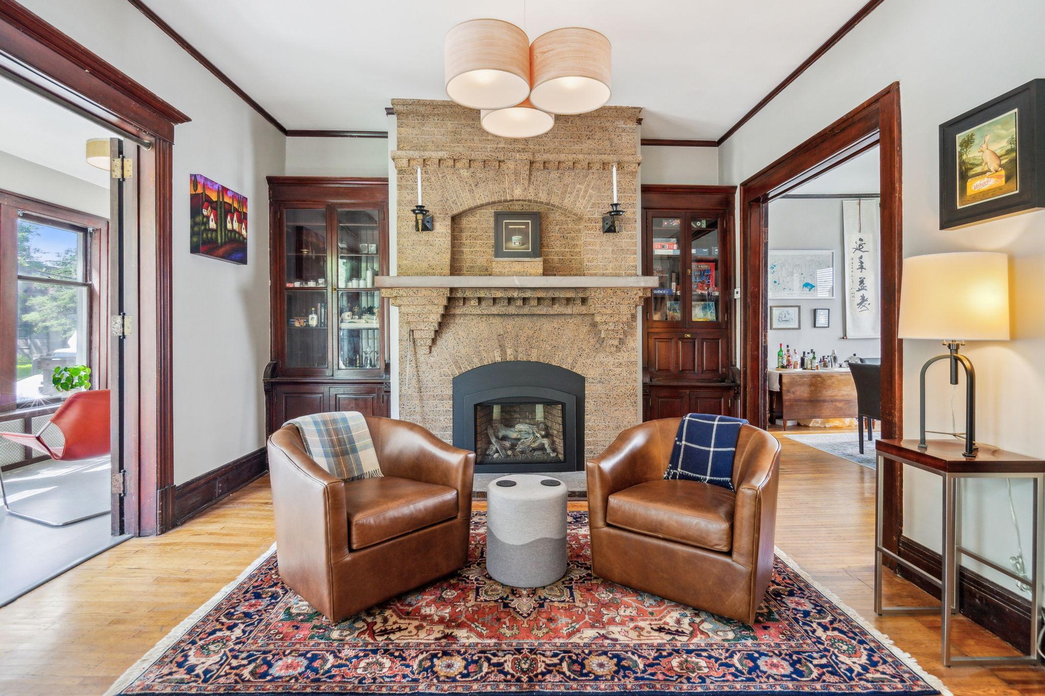 2752 Bryant Avenue S