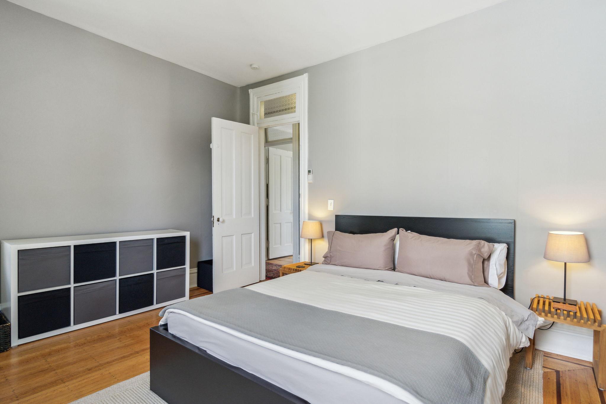 2752 Bryant Avenue S