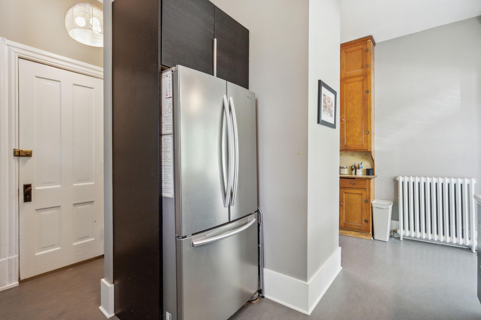 2752 Bryant Avenue S