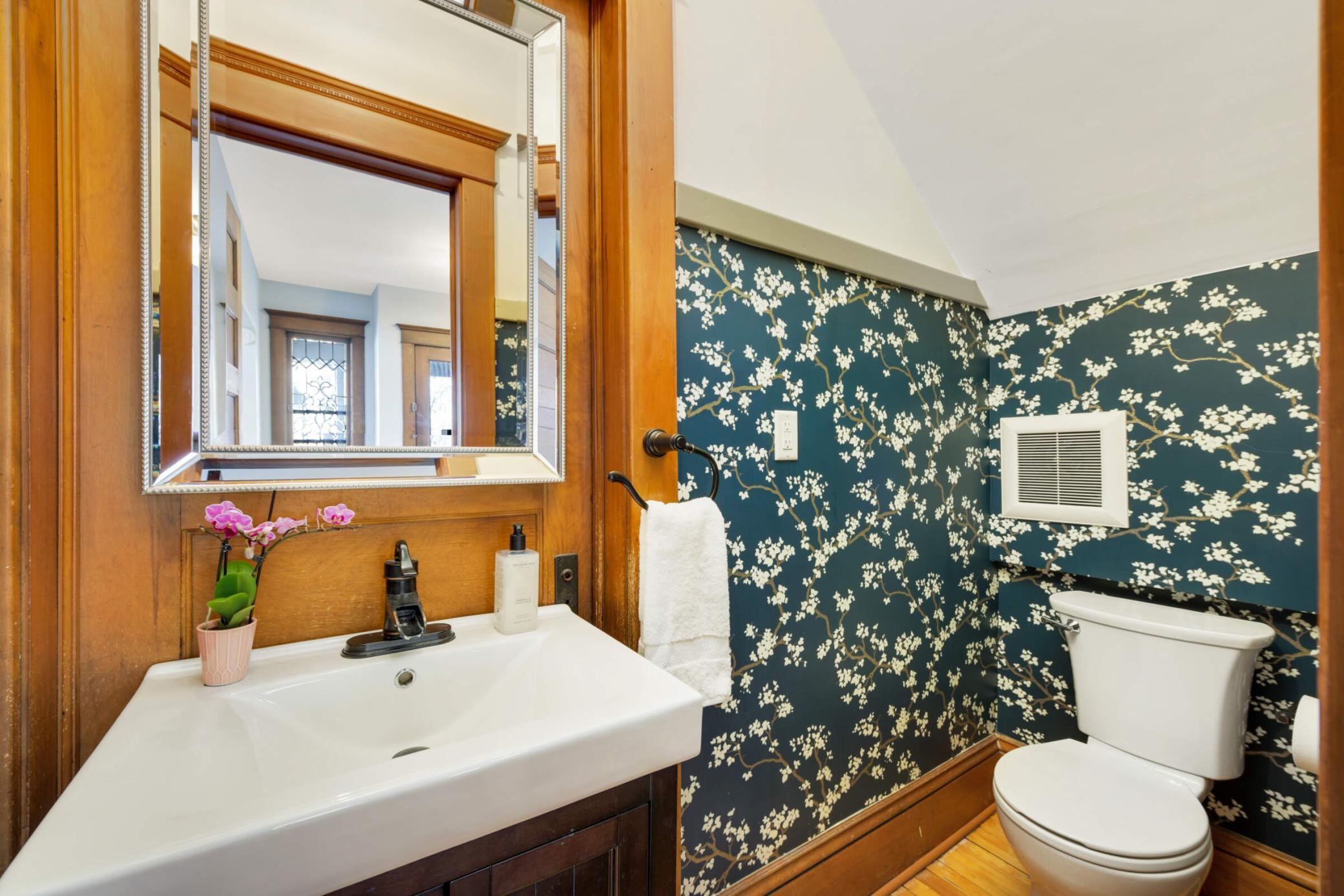 411 W 25th Street