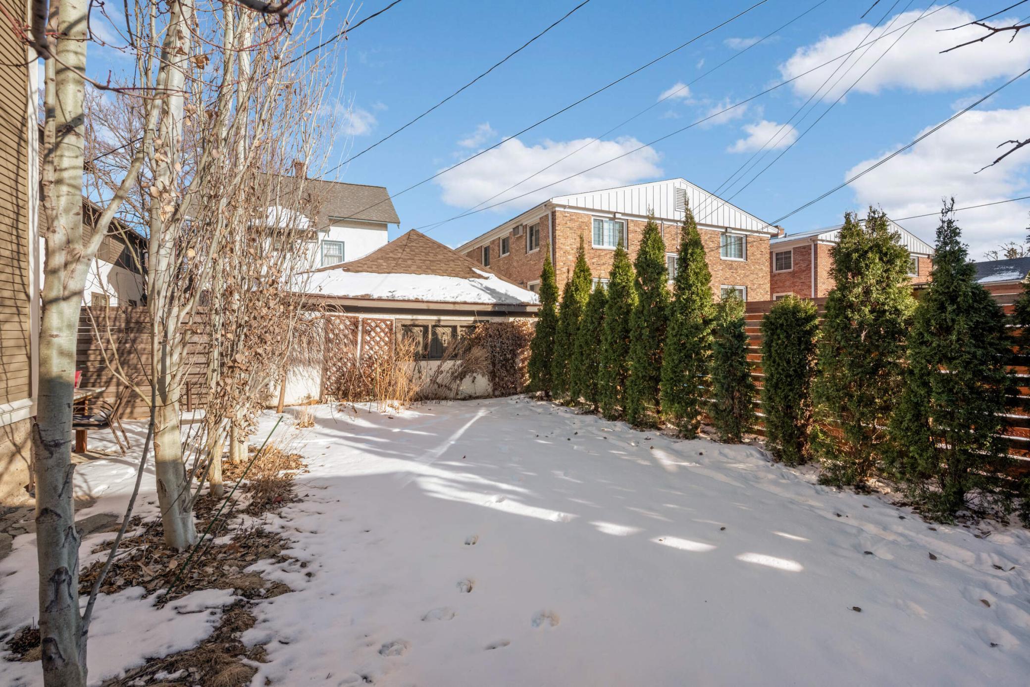 411 W 25th Street