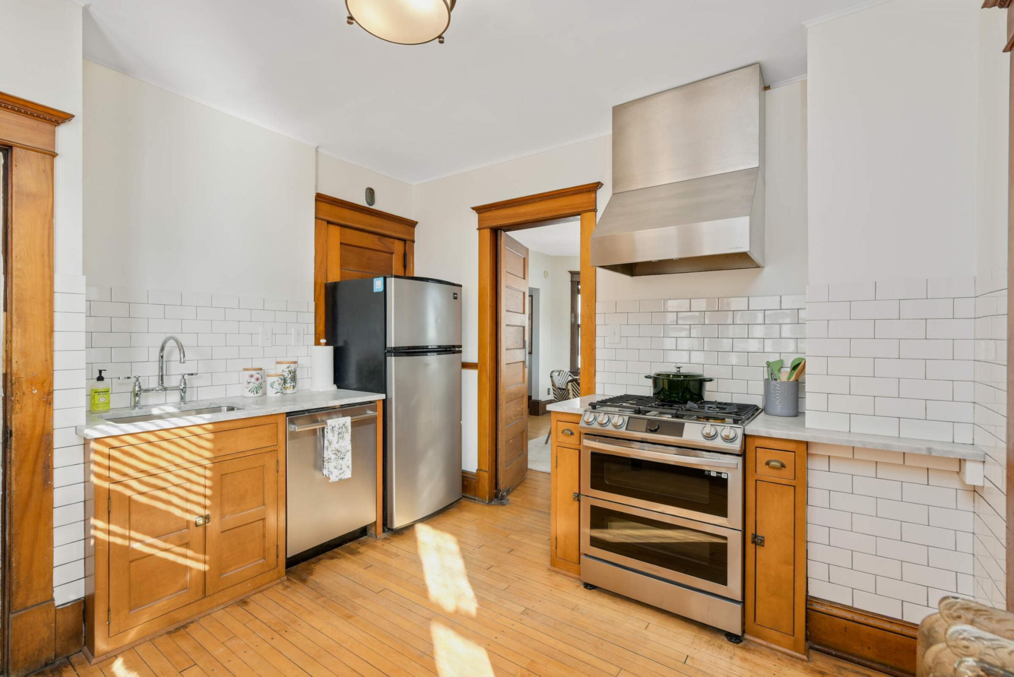 411 W 25th Street