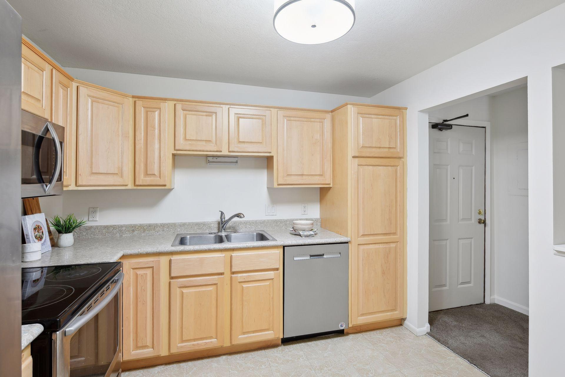 4385 Trenton Lane N Unit: 104