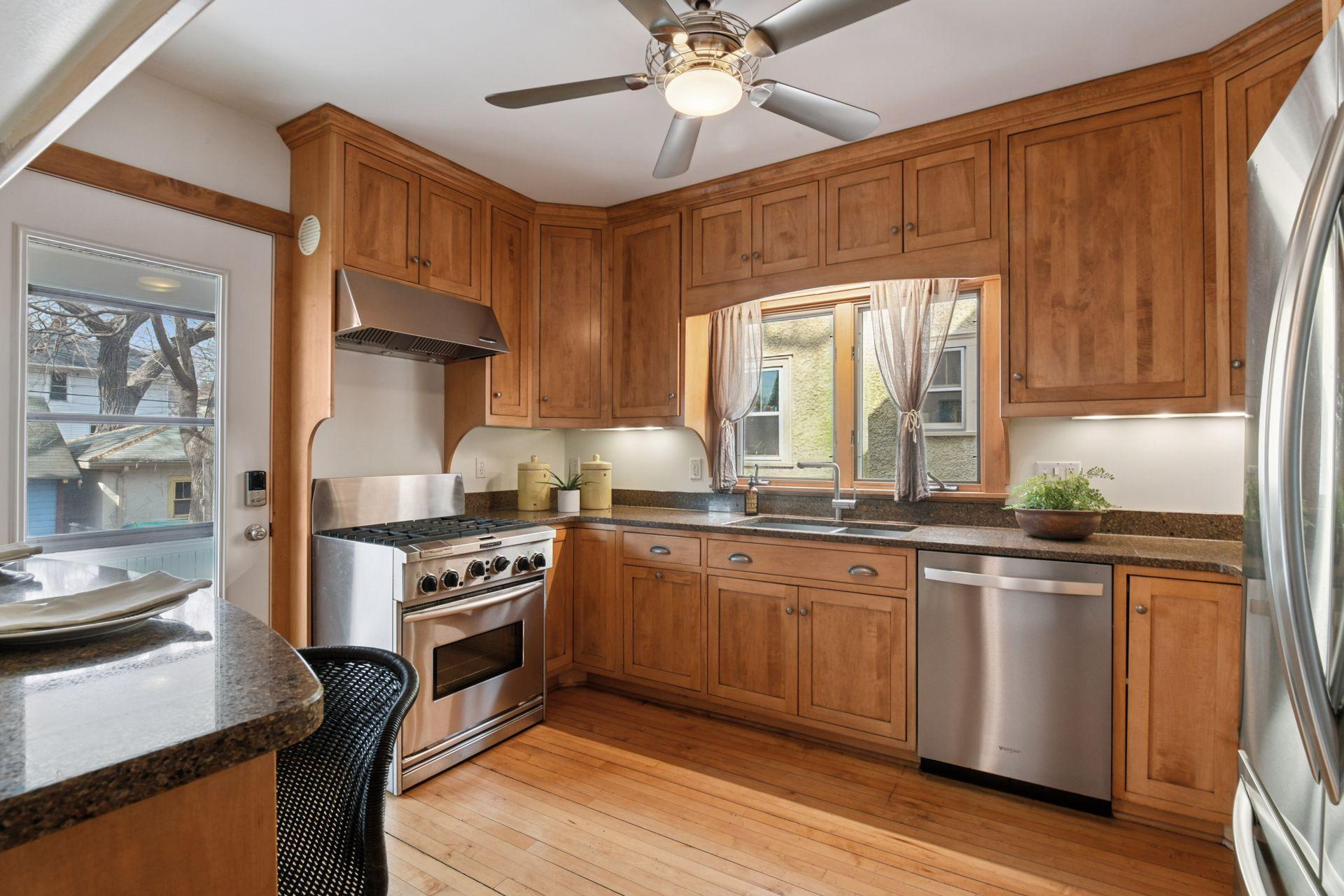 3524 Fremont Avenue S