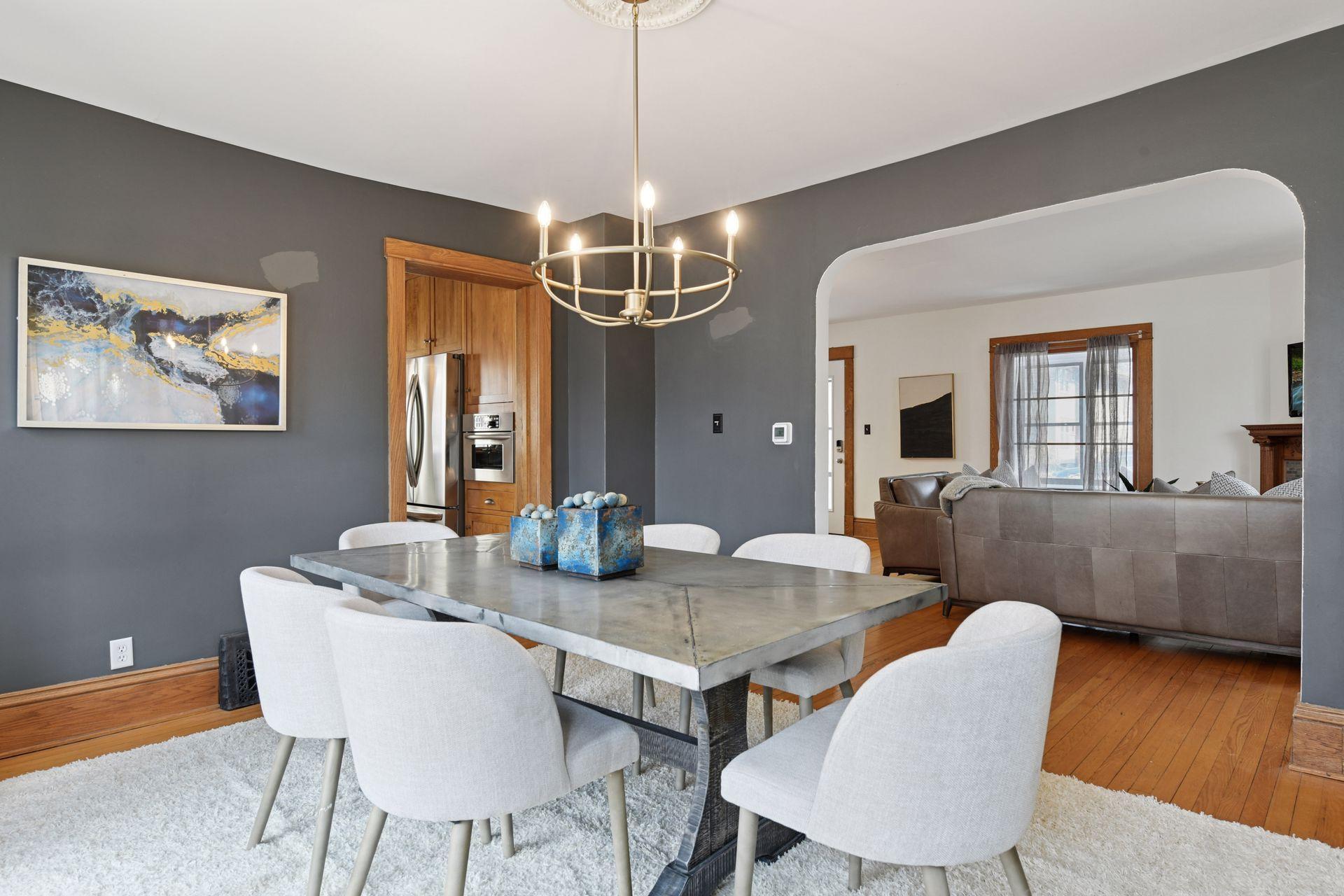 3524 Fremont Avenue S