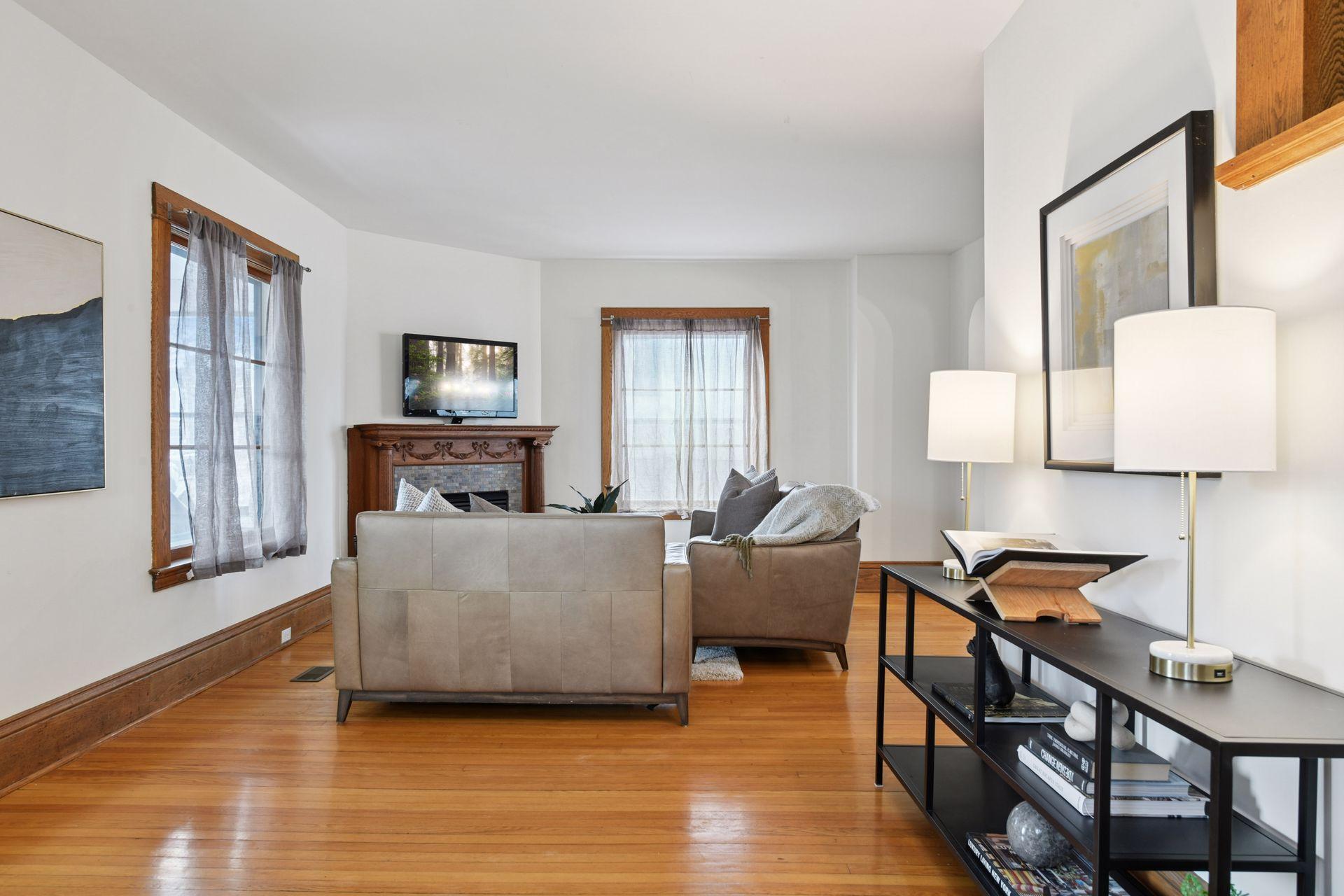 3524 Fremont Avenue S