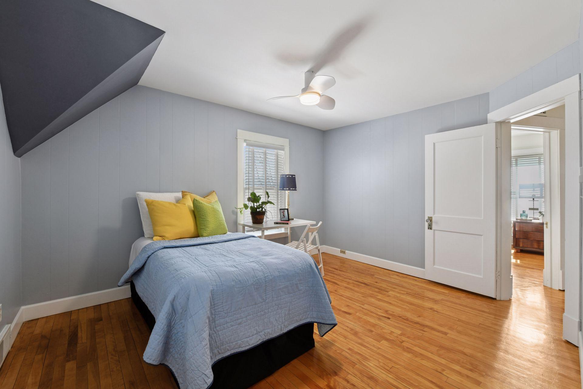 3524 Fremont Avenue S