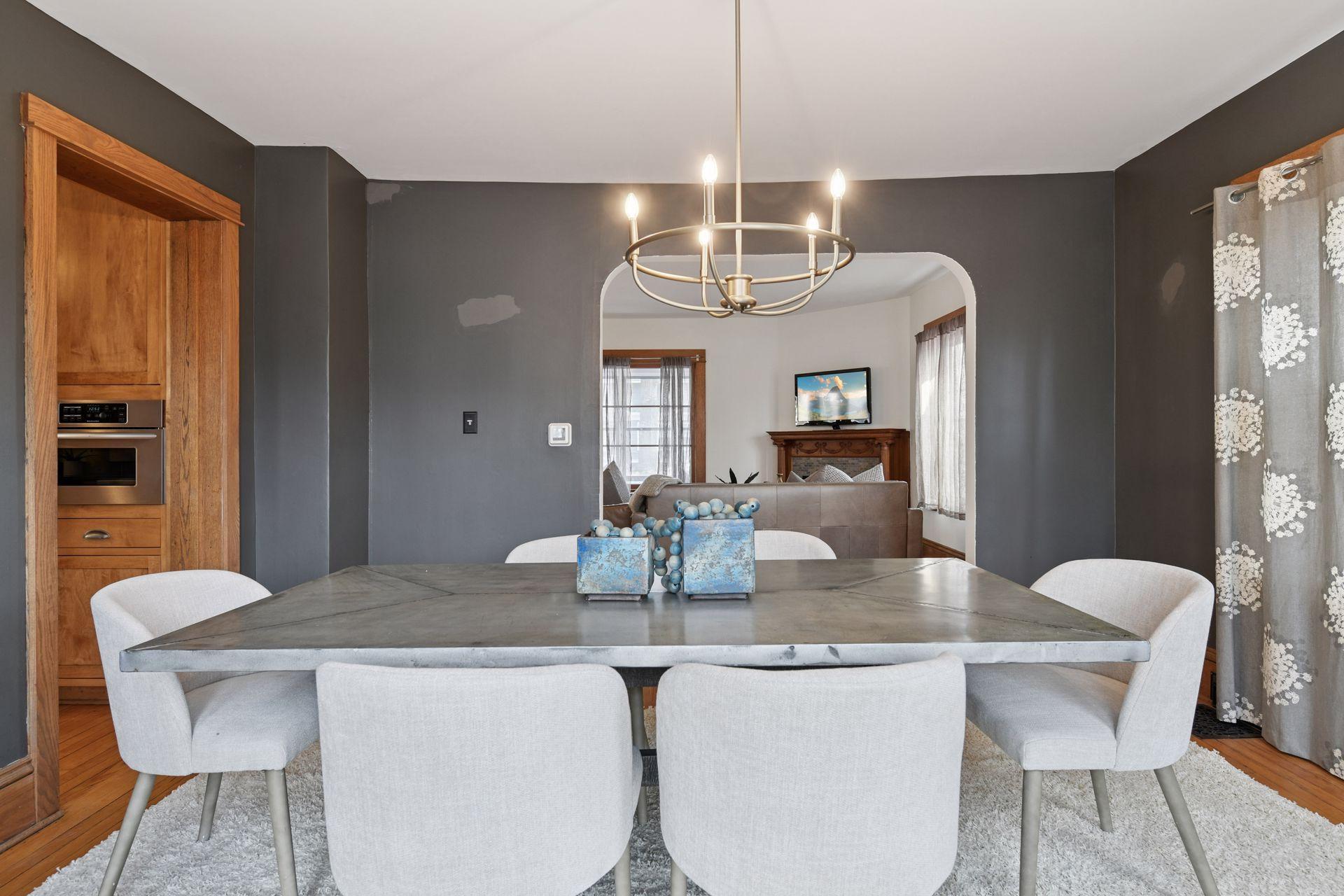 3524 Fremont Avenue S