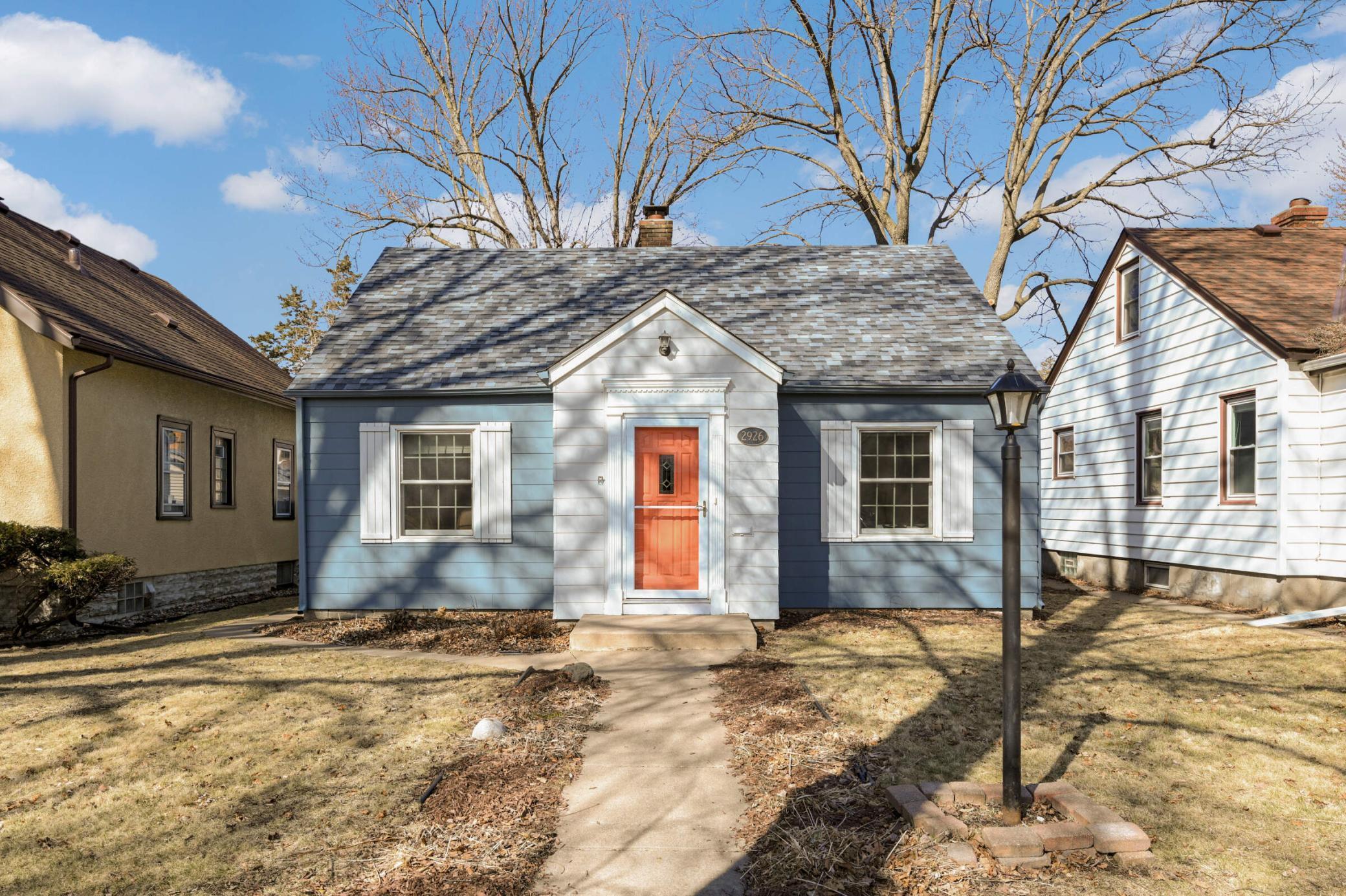 2926 Cleveland Street NE