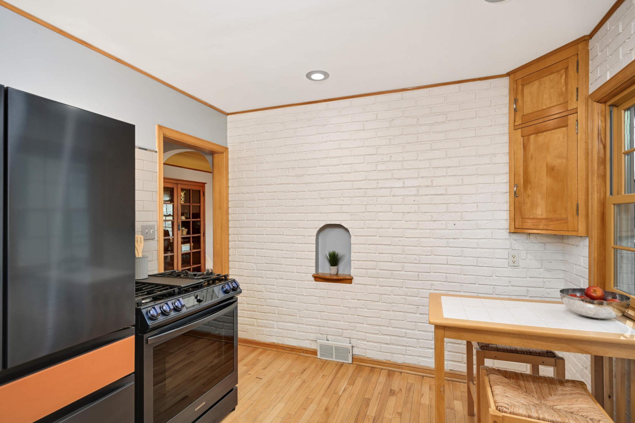 2926 Cleveland Street NE