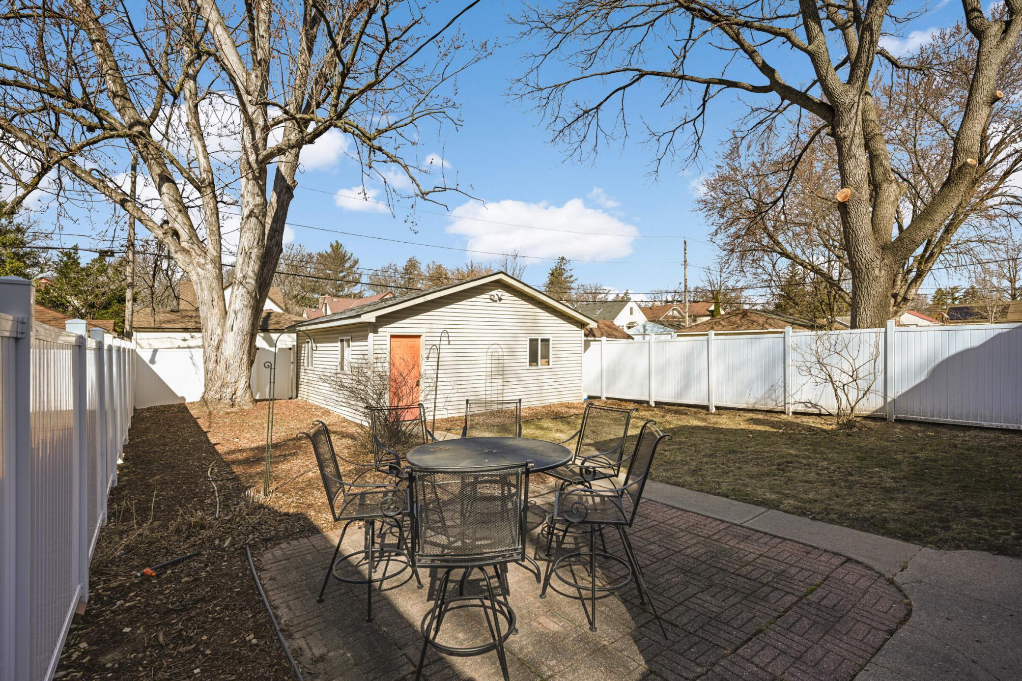 2926 Cleveland Street NE