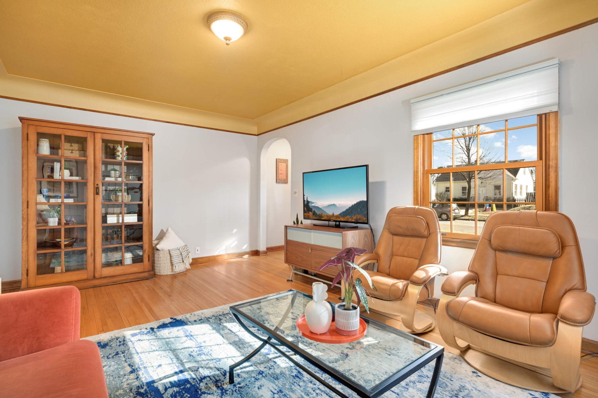 2926 Cleveland Street NE