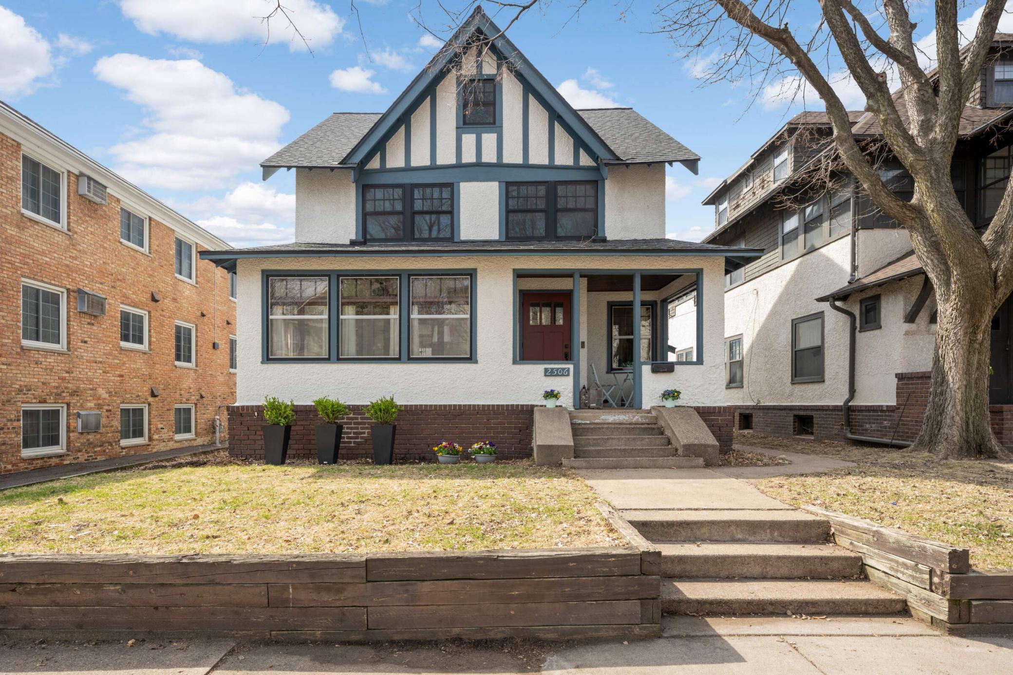 2506 Grand Avenue S